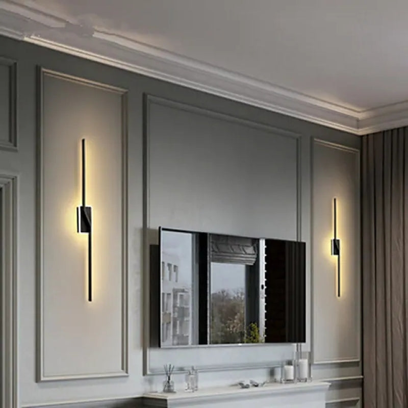 Arisha Applique Murale Linéaire Minimaliste, Métal, Or/Noir, Salle de Bain - Neutralighting