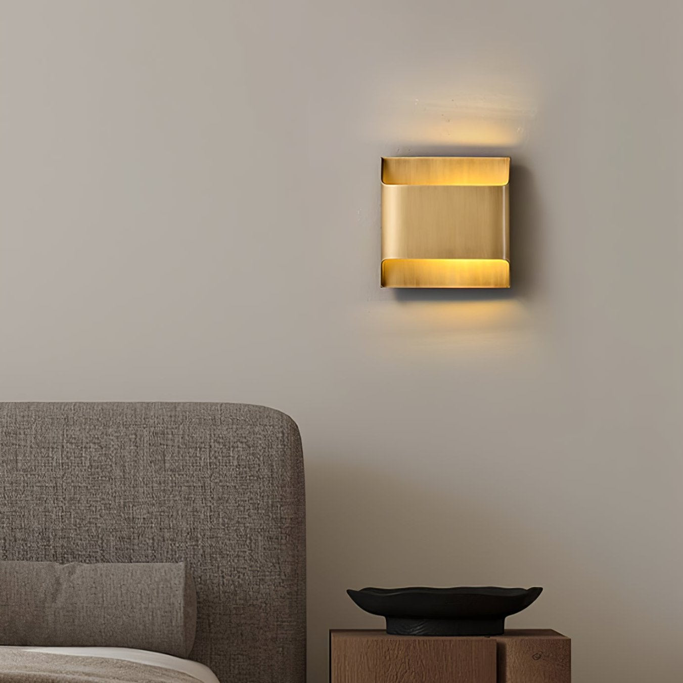 Hardy Applique Murale d'Art Nordic en Laiton - Neutralighting