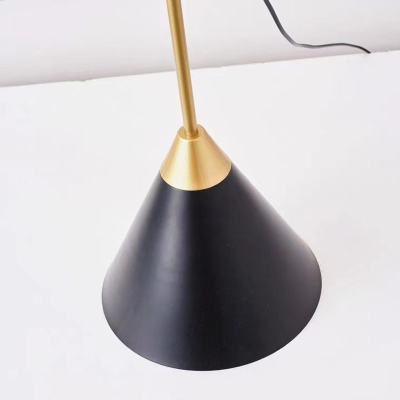 Mira Lampadaire Géométrique Moderne Métal Salon - Neutralighting