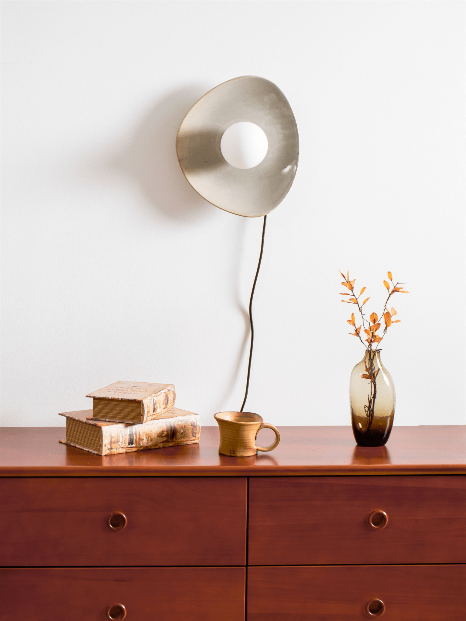 Nancy Pebble Disc Plug-in Ceramics Glass Wall Light - Neutralighting