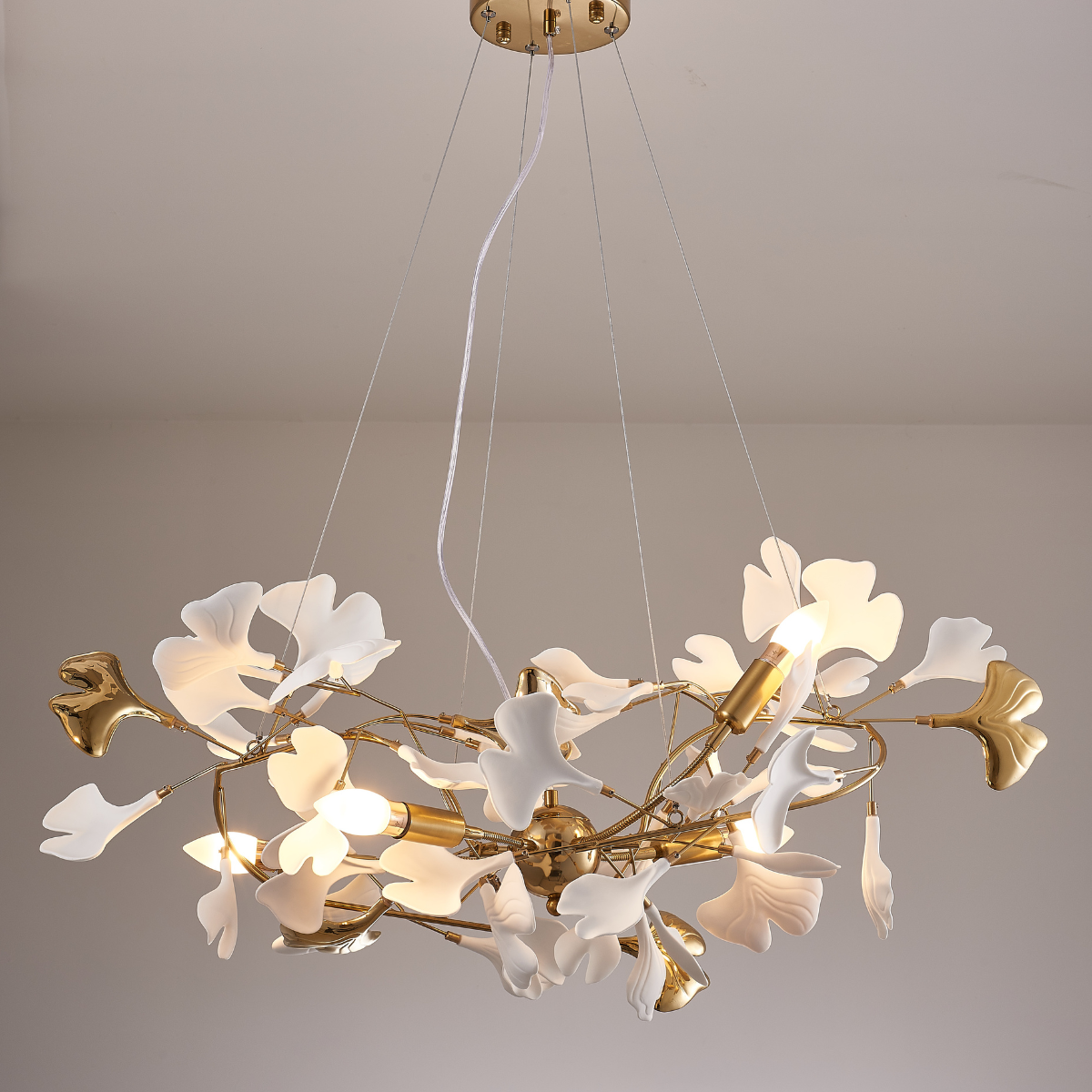 Davor Lustre Suspension Feuille Artistic Design. Métal/Céramique. Blanc. Salon - Neutralighting