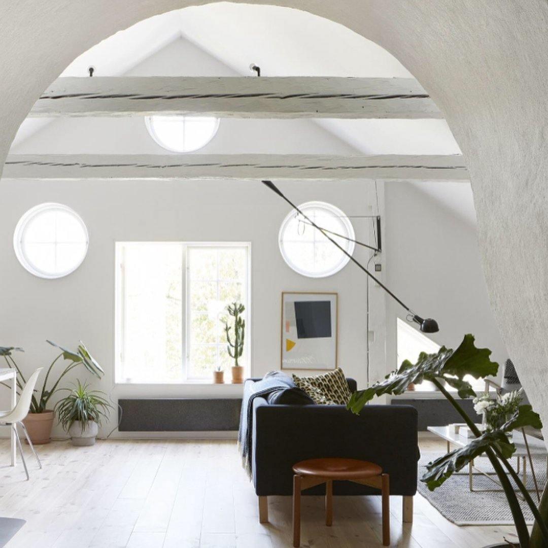 Aella Moderne Minimaliste Long Bras Applique Murale - Neutralighting