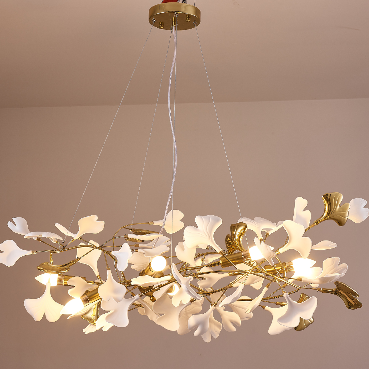 Davor Lustre Suspension Feuille Artistic Design. Métal/Céramique. Blanc. Salon - Neutralighting