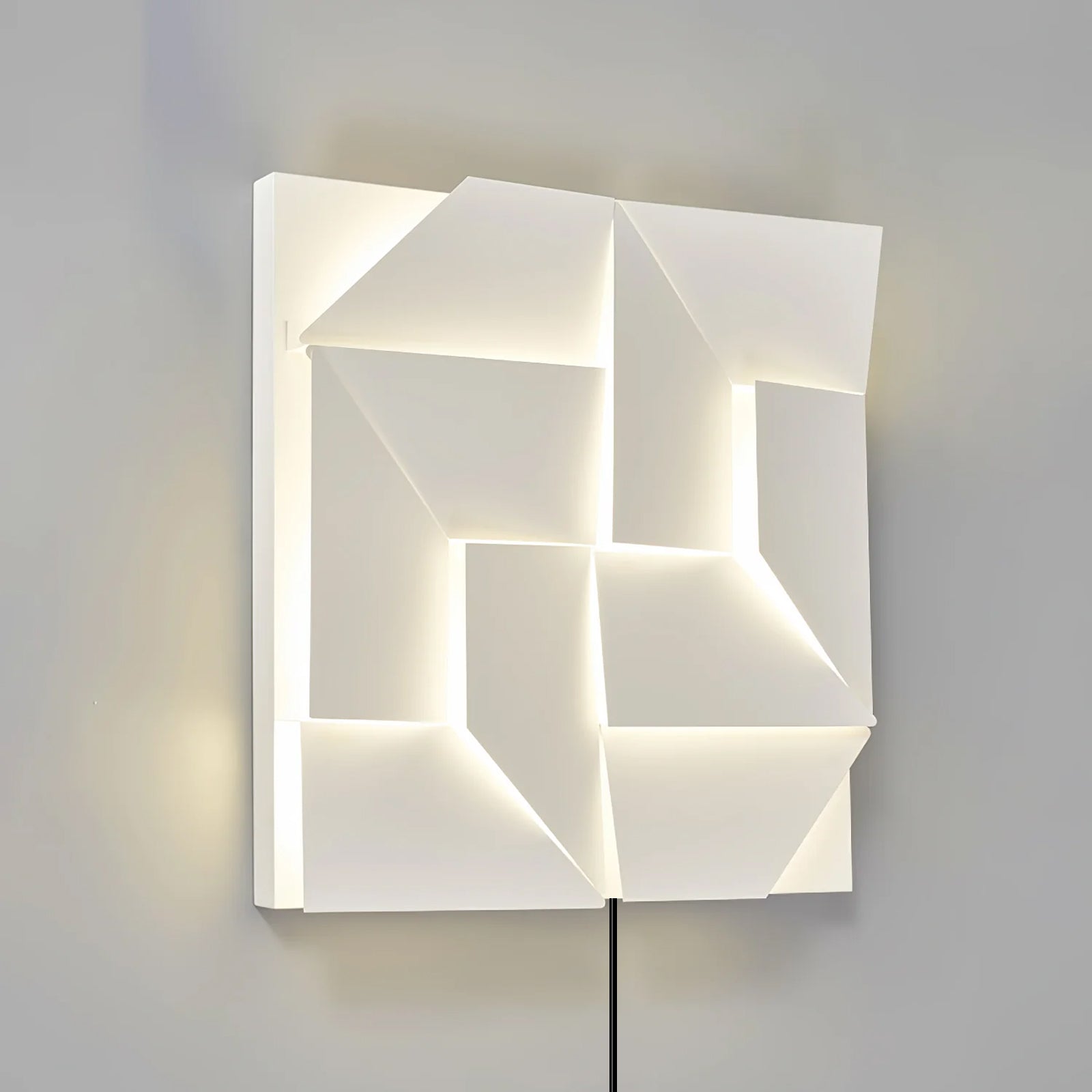 Arthaen Shadows Grand Sconce Wall lamp - Neutralighting