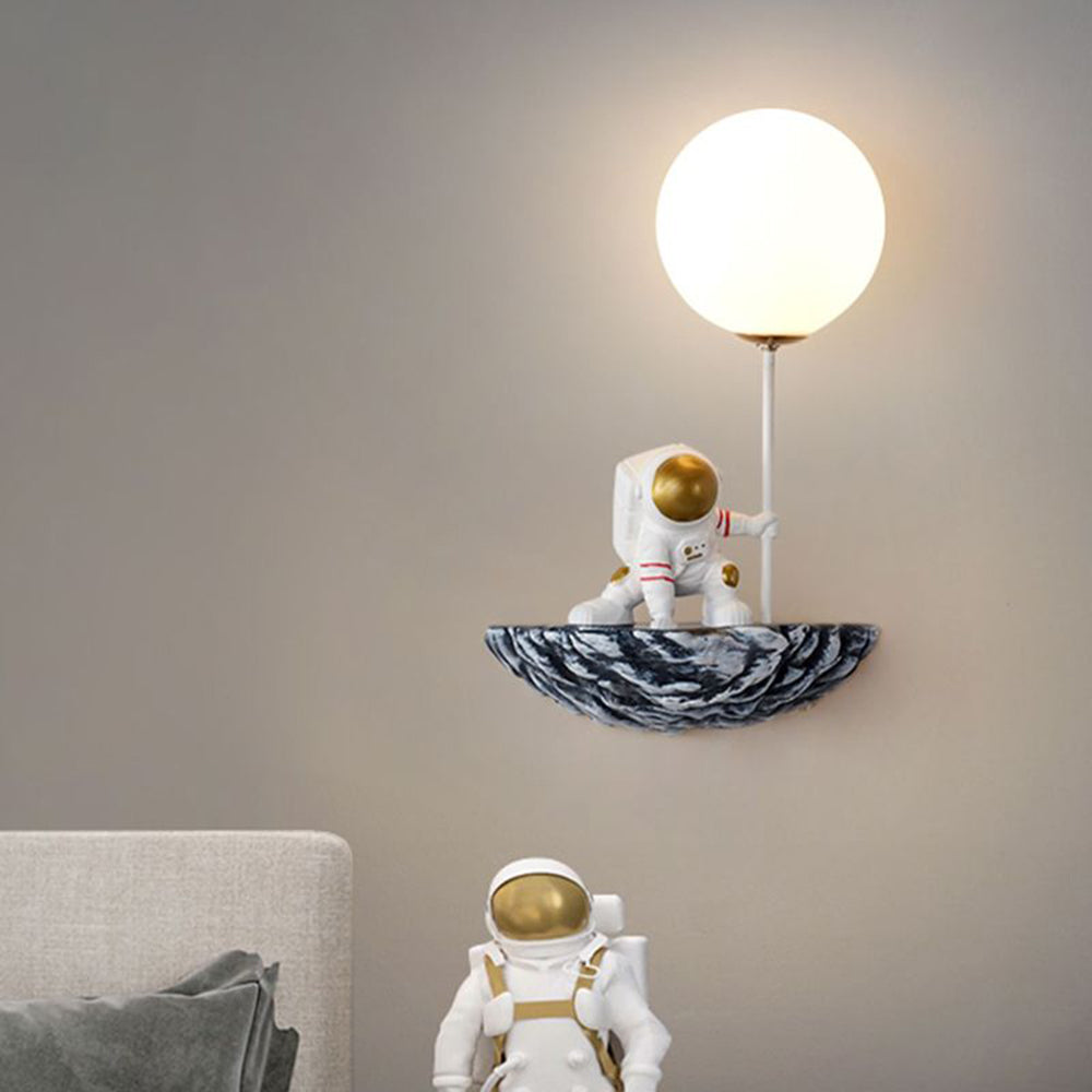 Aria Applique Murale Sphérique Astronaute Design LED Moderne Métal/Verre/Acrylique Blanc Salon - Neutralighting