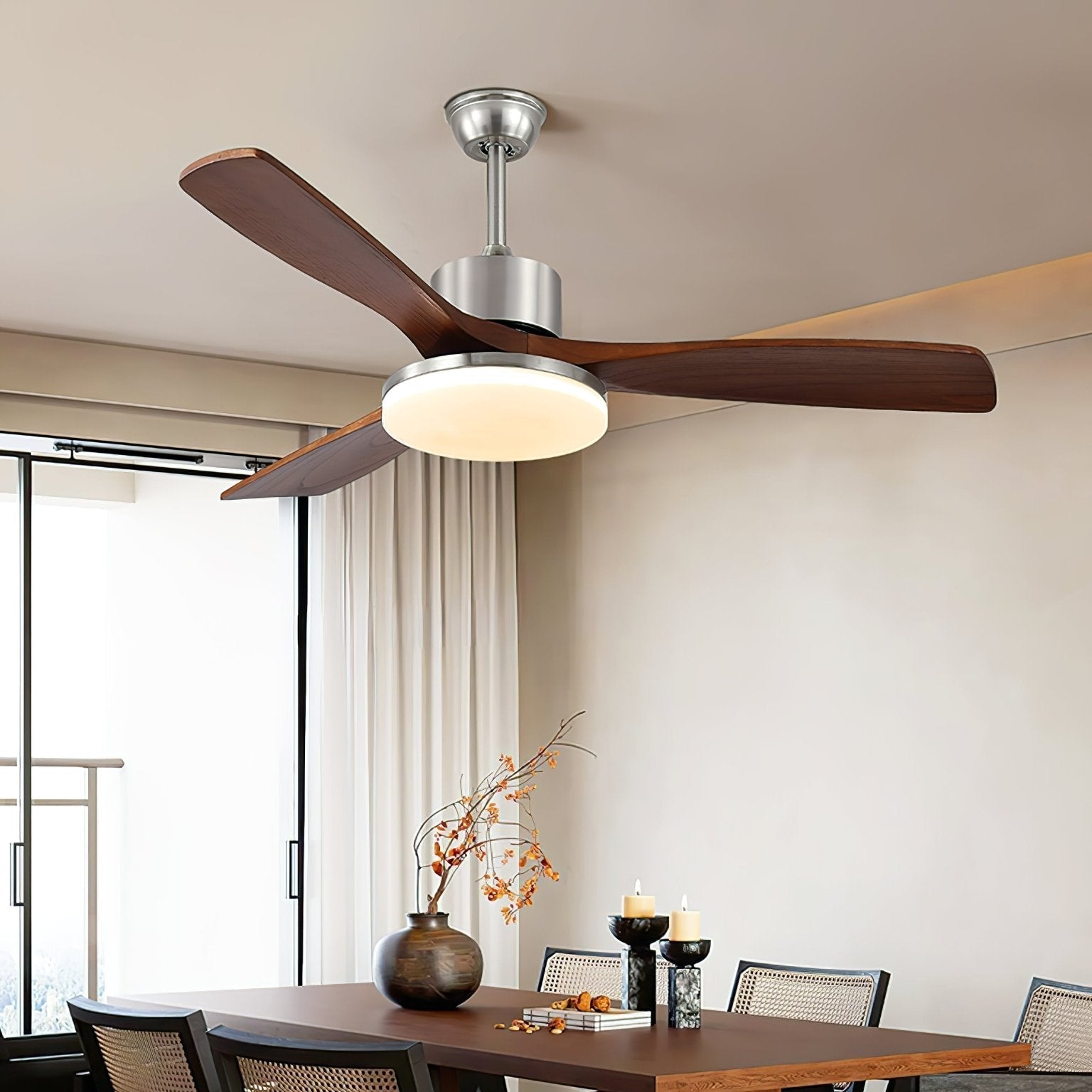 Schéma montrant les notes d'installation pour le plafonnier ventilateur Orvian.