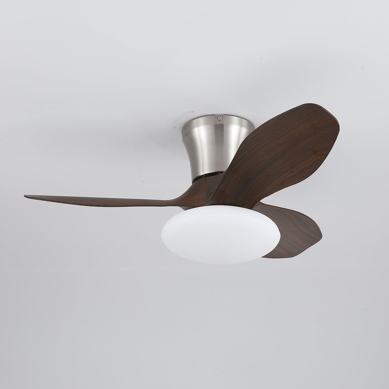 Plafonnier ventilateur Velora moderne en bois, option de finition nickel