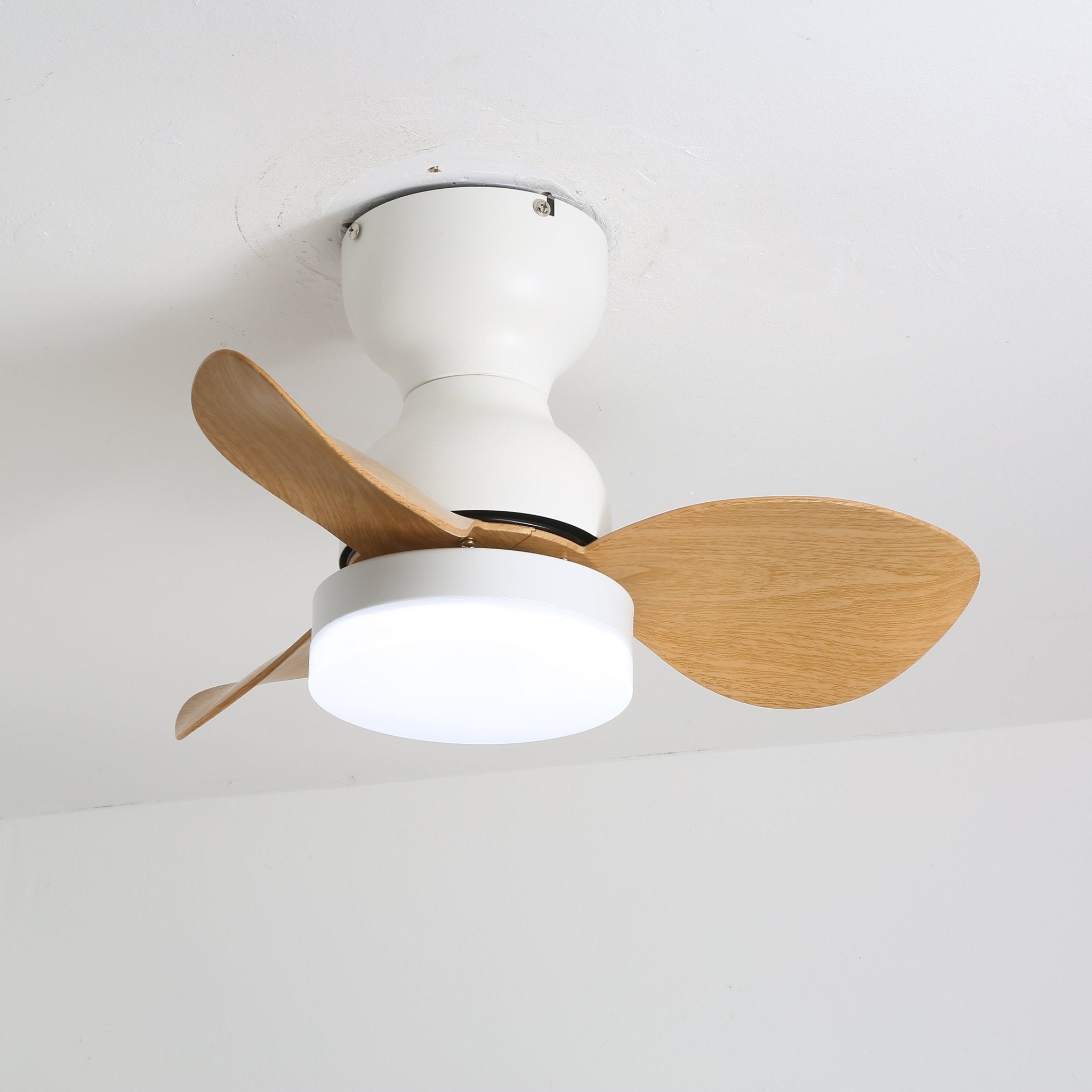 Schéma des dimensions du plafonnier ventilateur Silas