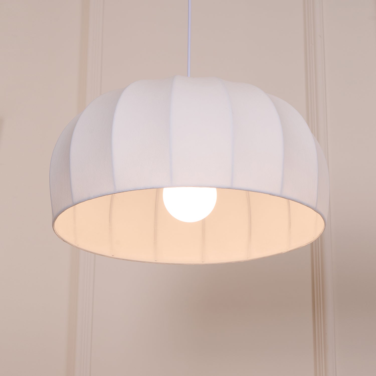Nova Suspension en Tissu Blanc en Forme de Dôme - Neutralighting