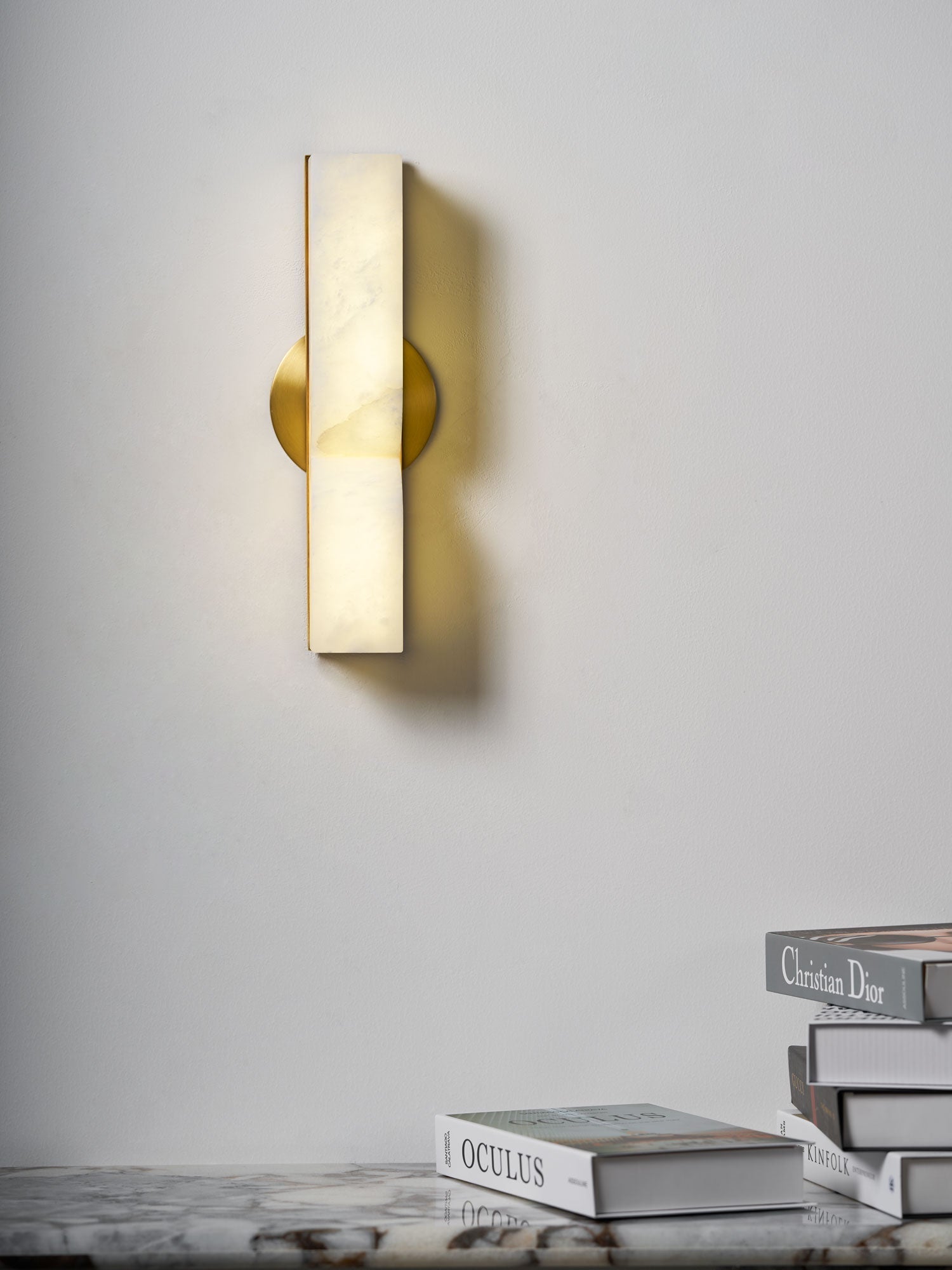 Imiraris Minimalist Alabaster Wall Light - Neutralighting