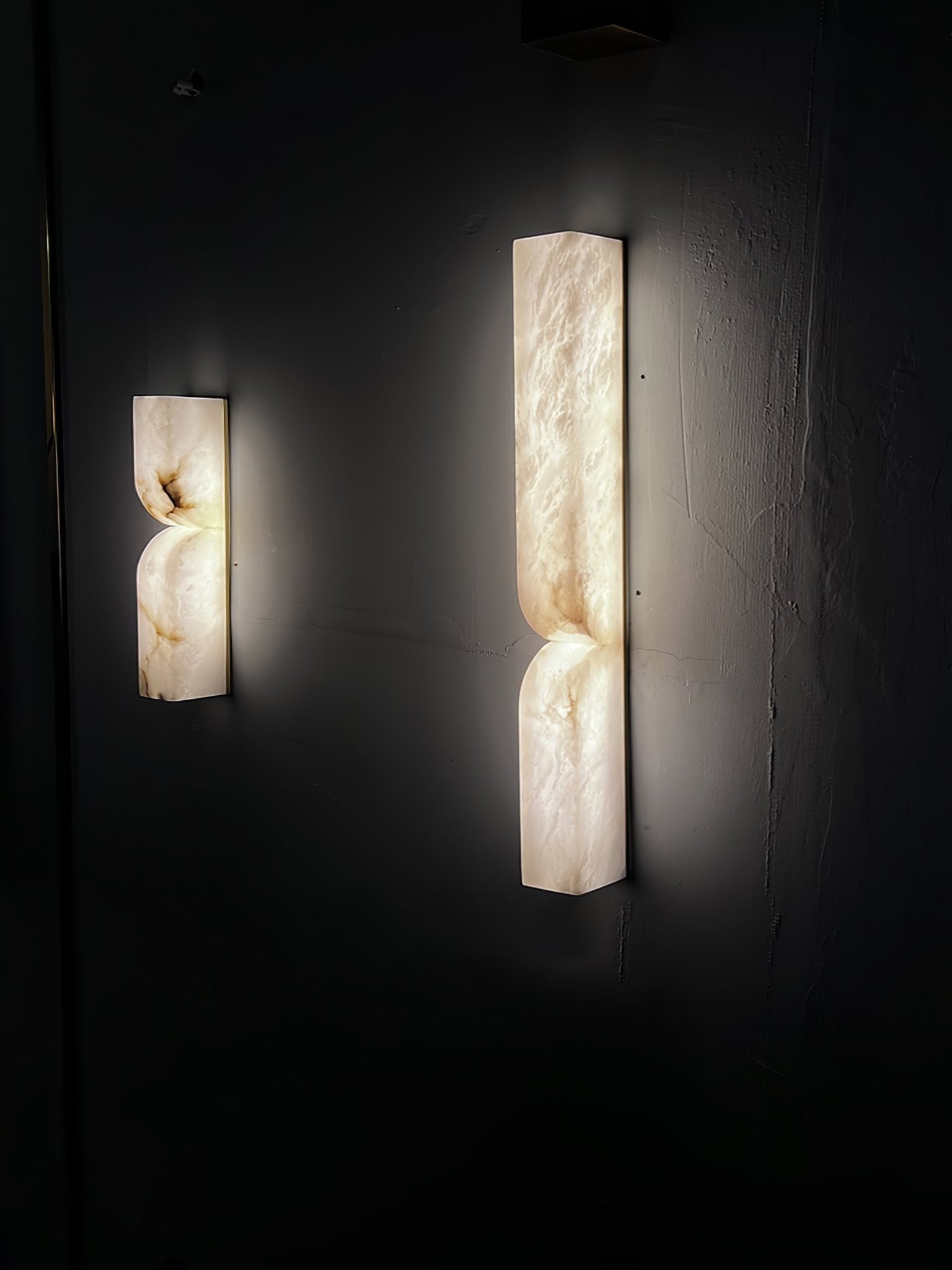 Imiraris Minimalist Alabaster Wall Light - Neutralighting