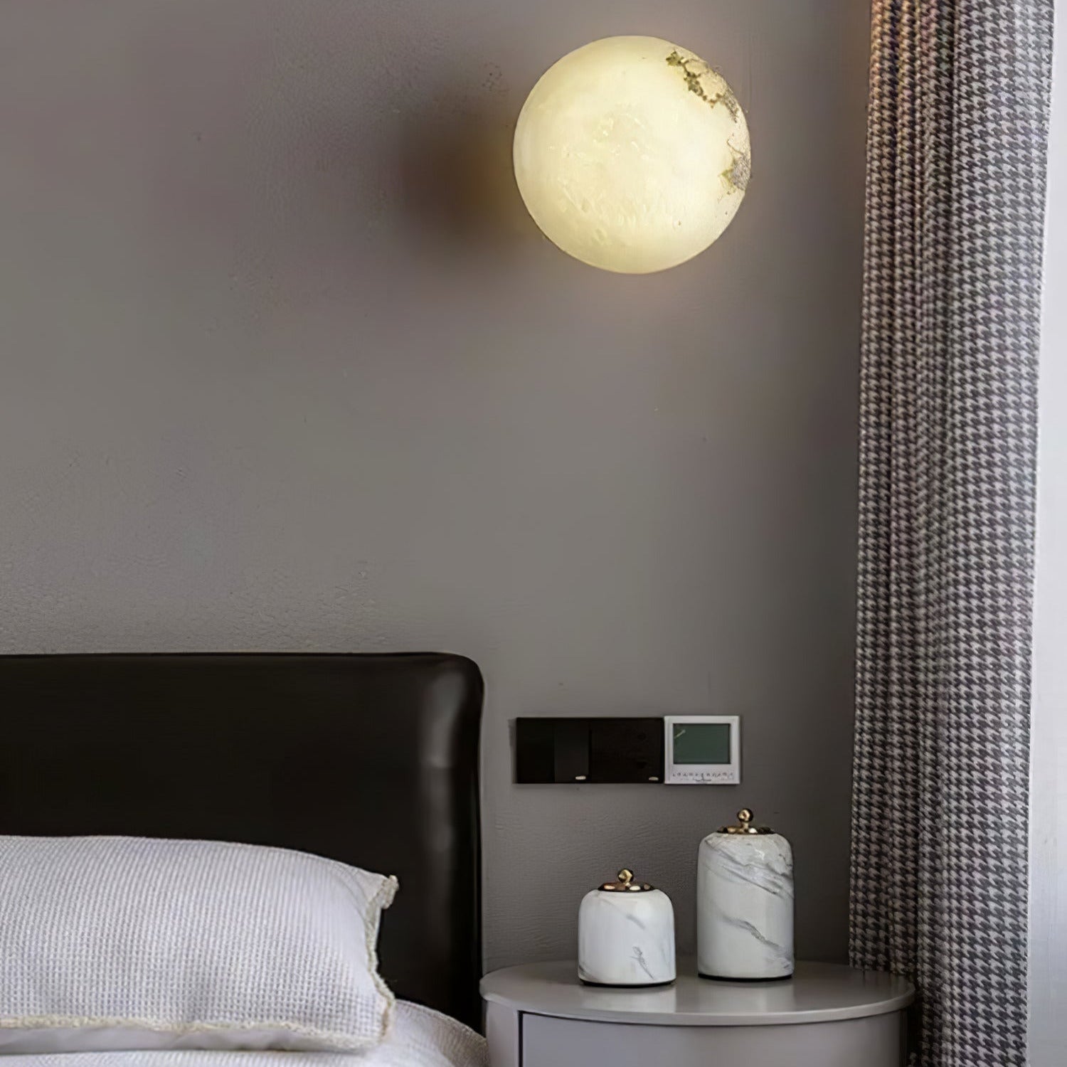 Lynq Applique Murale Mini Orbe en Albâtre