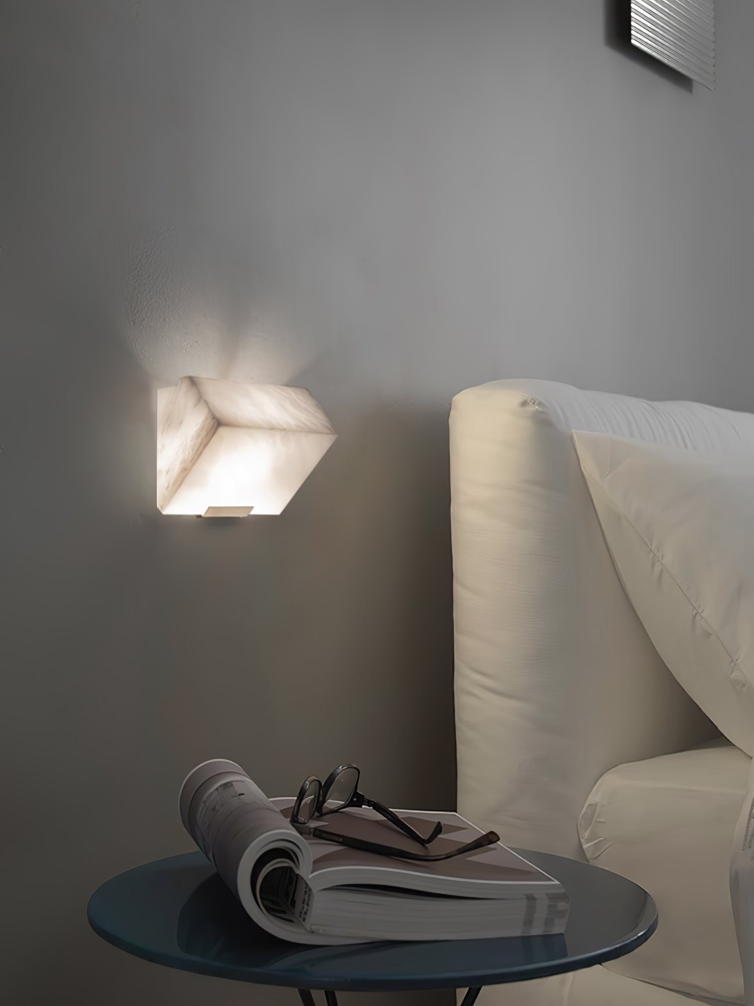 Dione Alabaster Wall Lamp - Neutralighting
