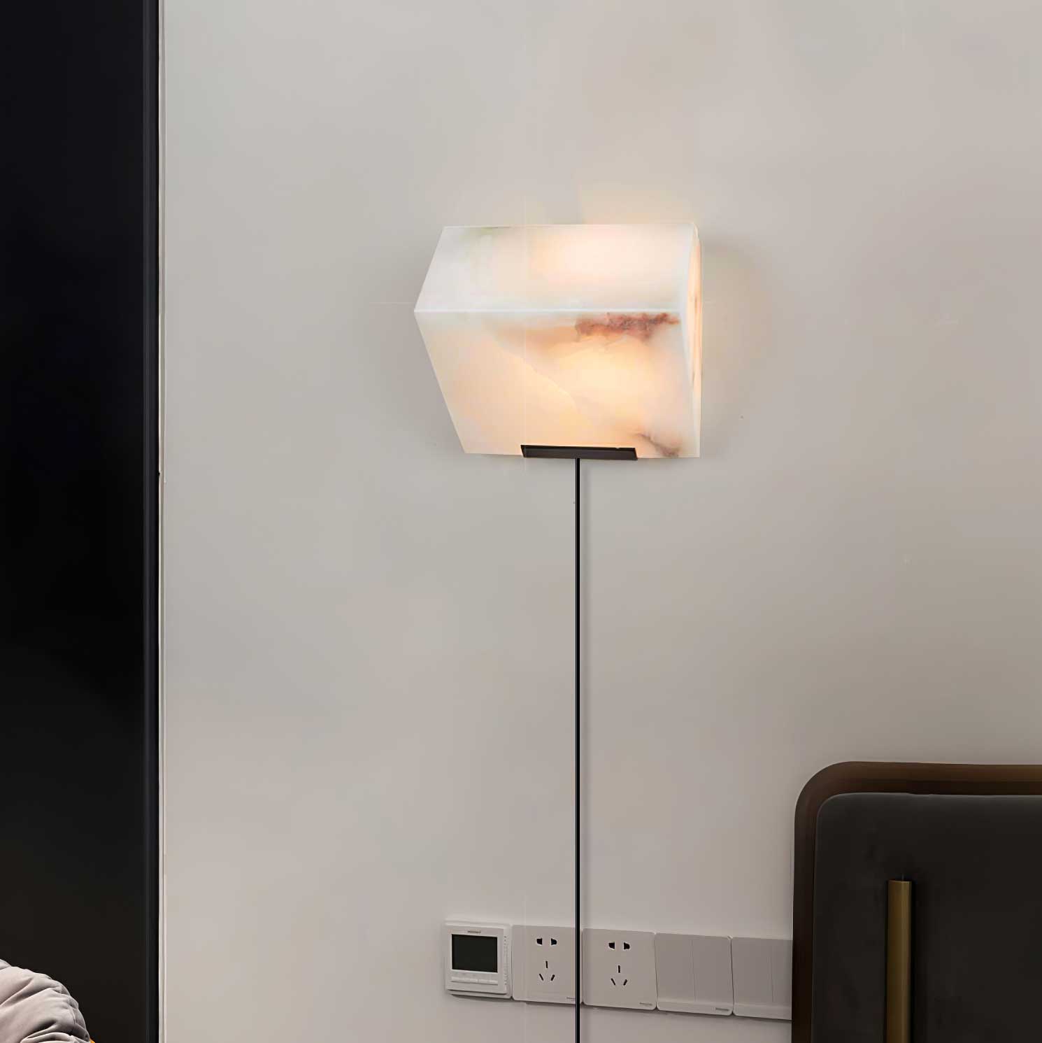 Dione Alabaster Wall Lamp - Neutralighting