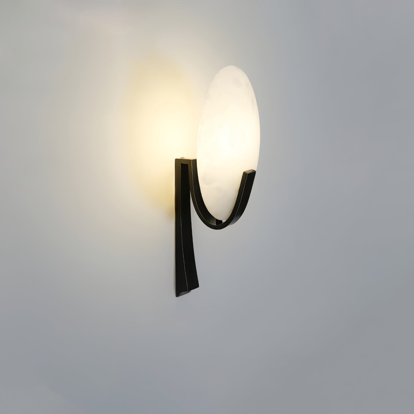 Althea Minimalist Alabaster Wall Lamp - Neutralighting