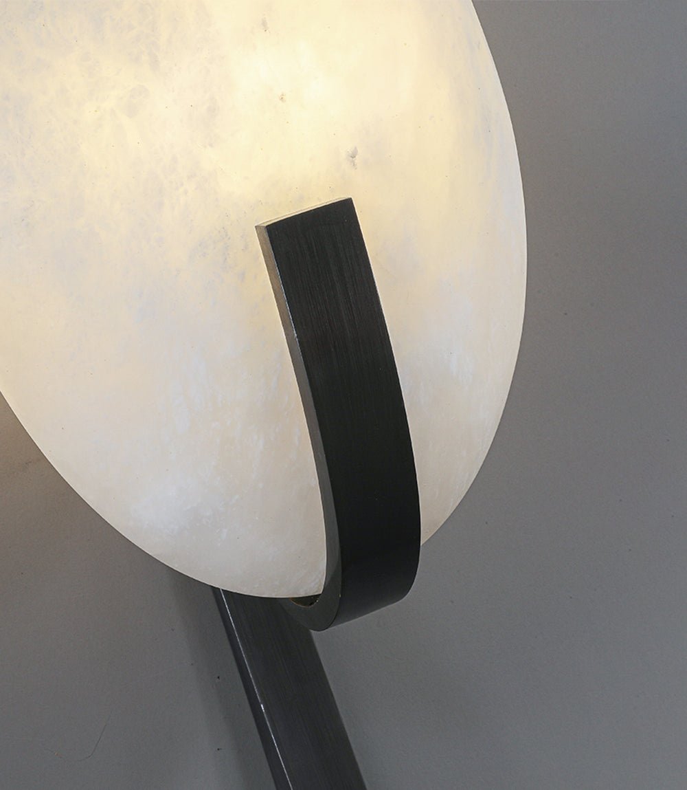 Althea Minimalist Alabaster Wall Lamp - Neutralighting