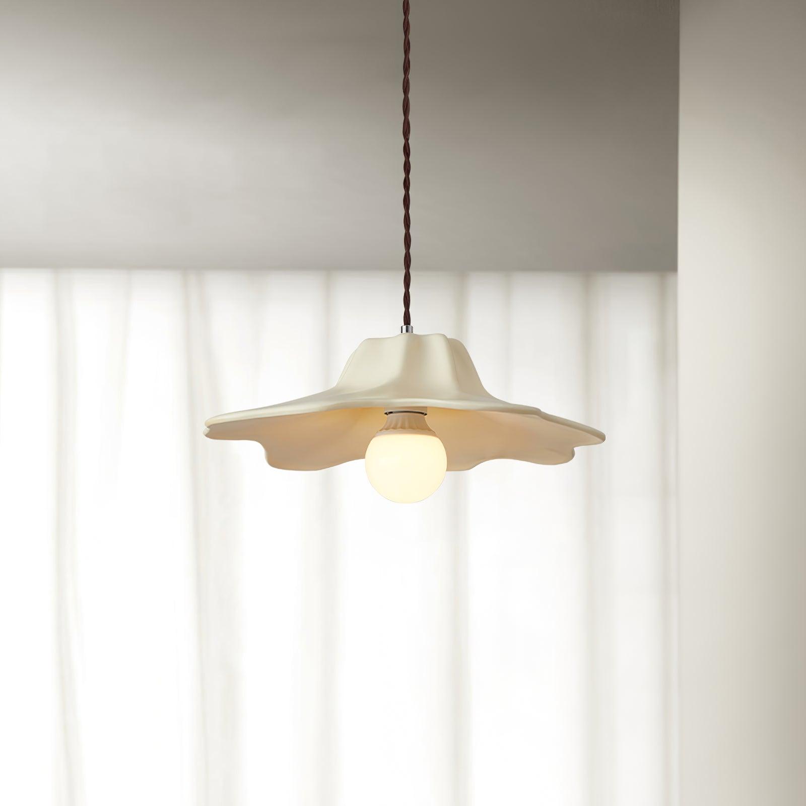 Nyrosis Lampe suspendue confortable en résine - Neutralighting