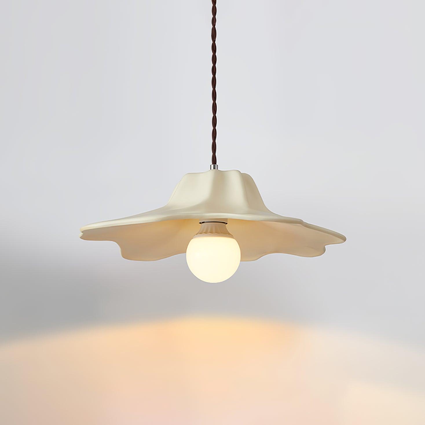 Nyrosis Lampe suspendue confortable en résine - Neutralighting