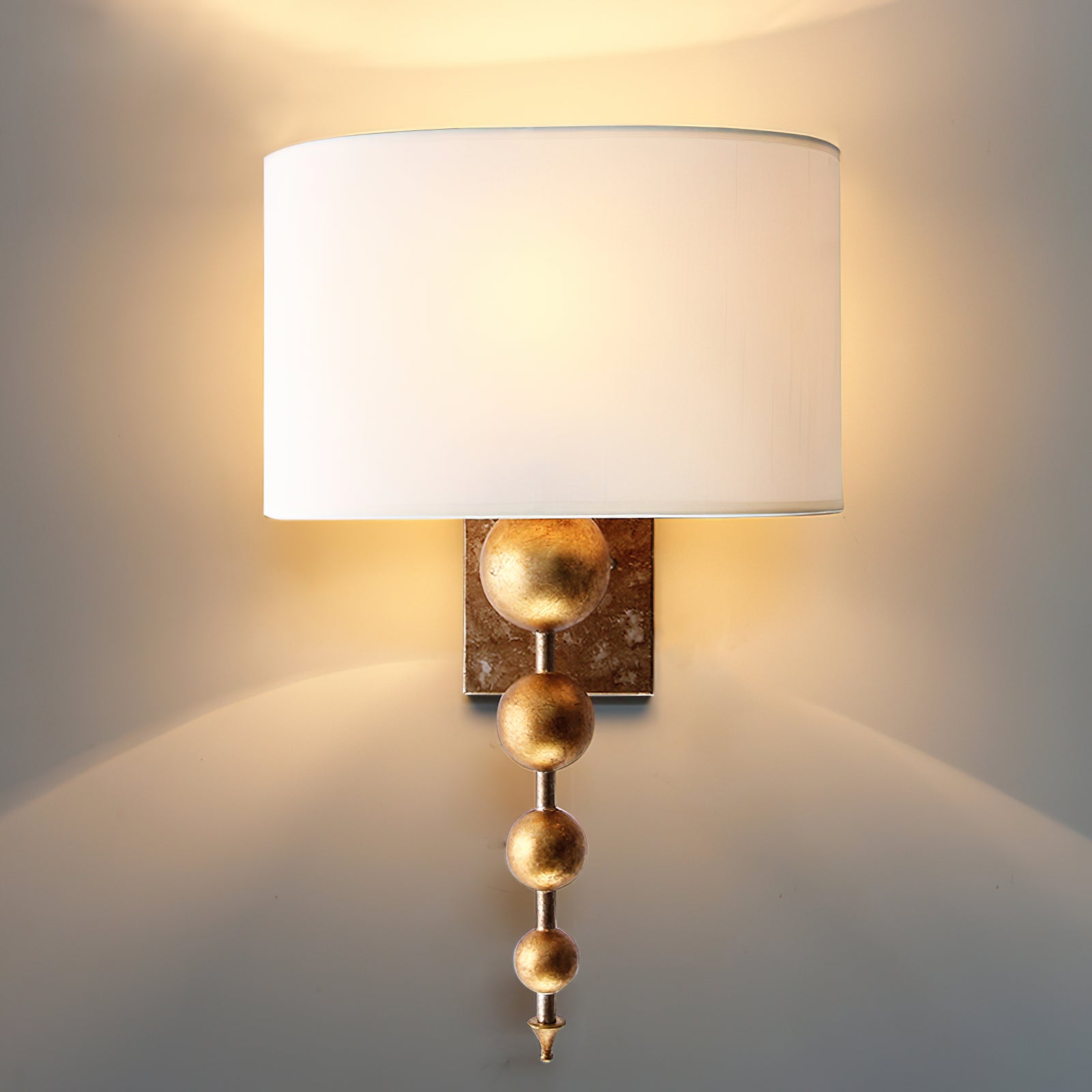 Eirikuvyn Applique Murale Métallique et Tissu Moderne Premium - Neutralighting