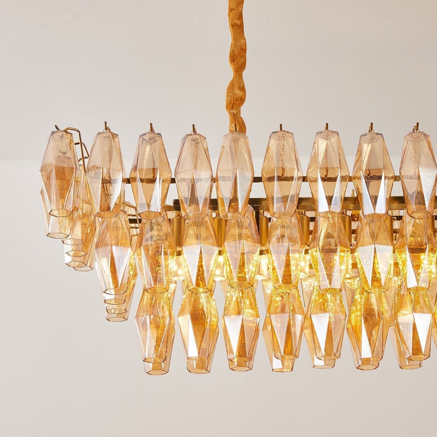 Aurora Chandelier Rectangulaire en Verre Prism Ambre Superposé - Neutralighting