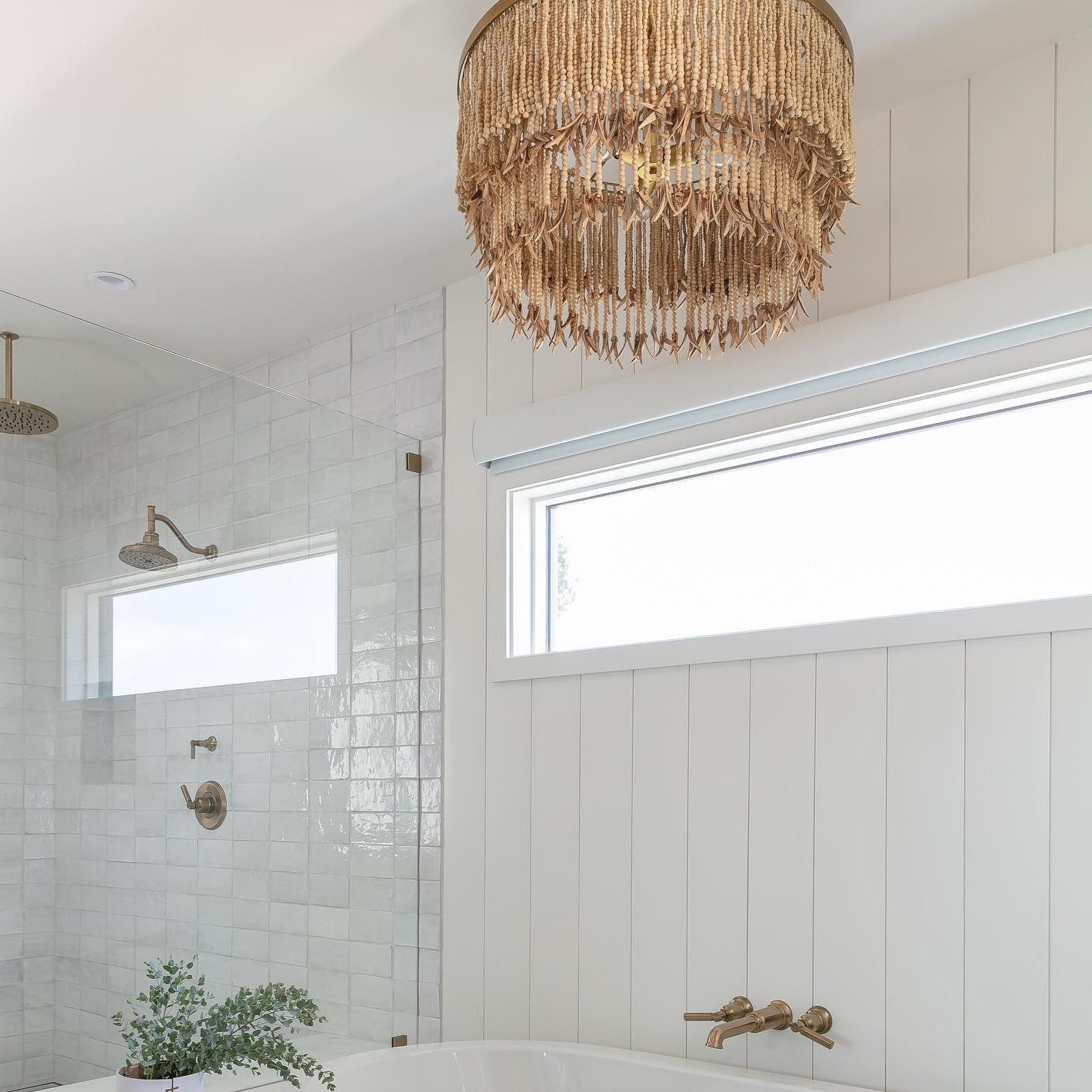 Odette Lustre en Bois et Perles de Noix de Coco