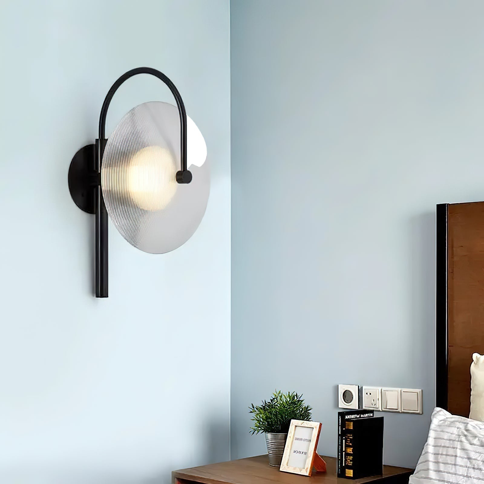 Norduvyn Modern Minimalist Art Metal Glass Wall Lamp - Lamp Copper
