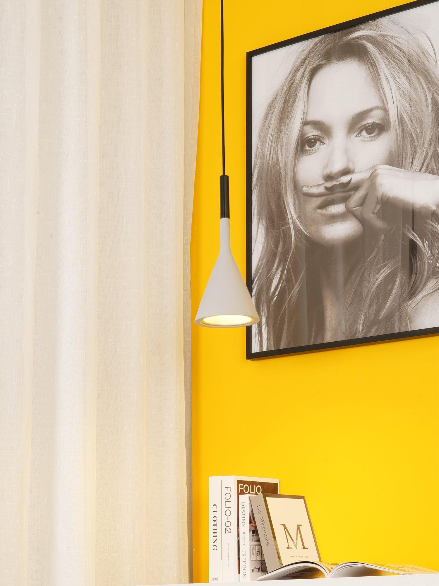 Solara Lampe suspendue conique en béton industrielle - Neutralighting