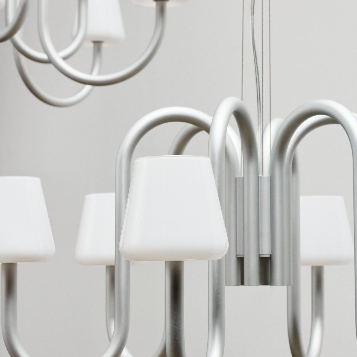 Ostruvyn Lustre Moderne En Verre De Qualité Supérieure - Neutralighting