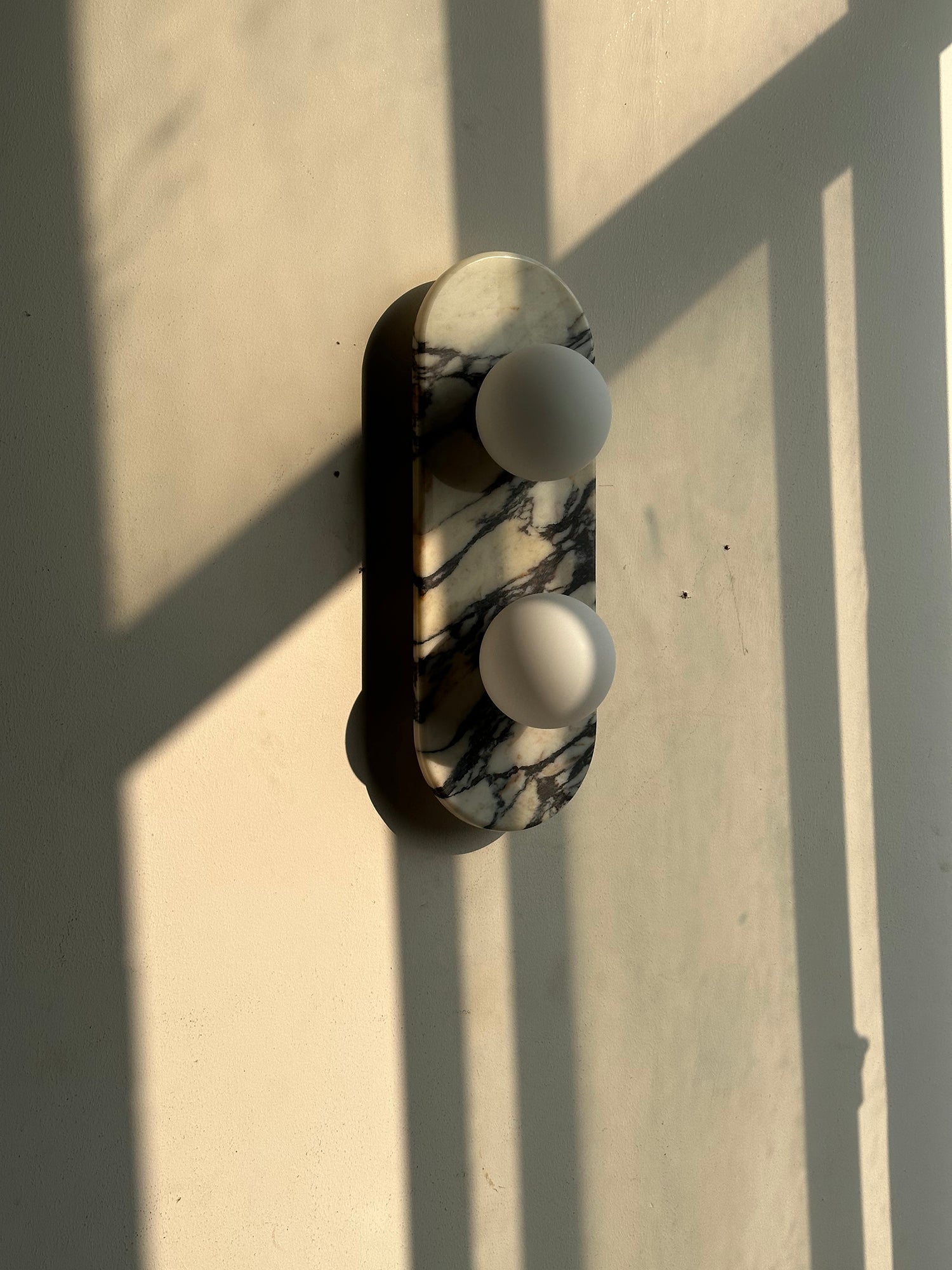 Alvuvyo Élégance Moderne Marbre Applique Murale - Neutralighting