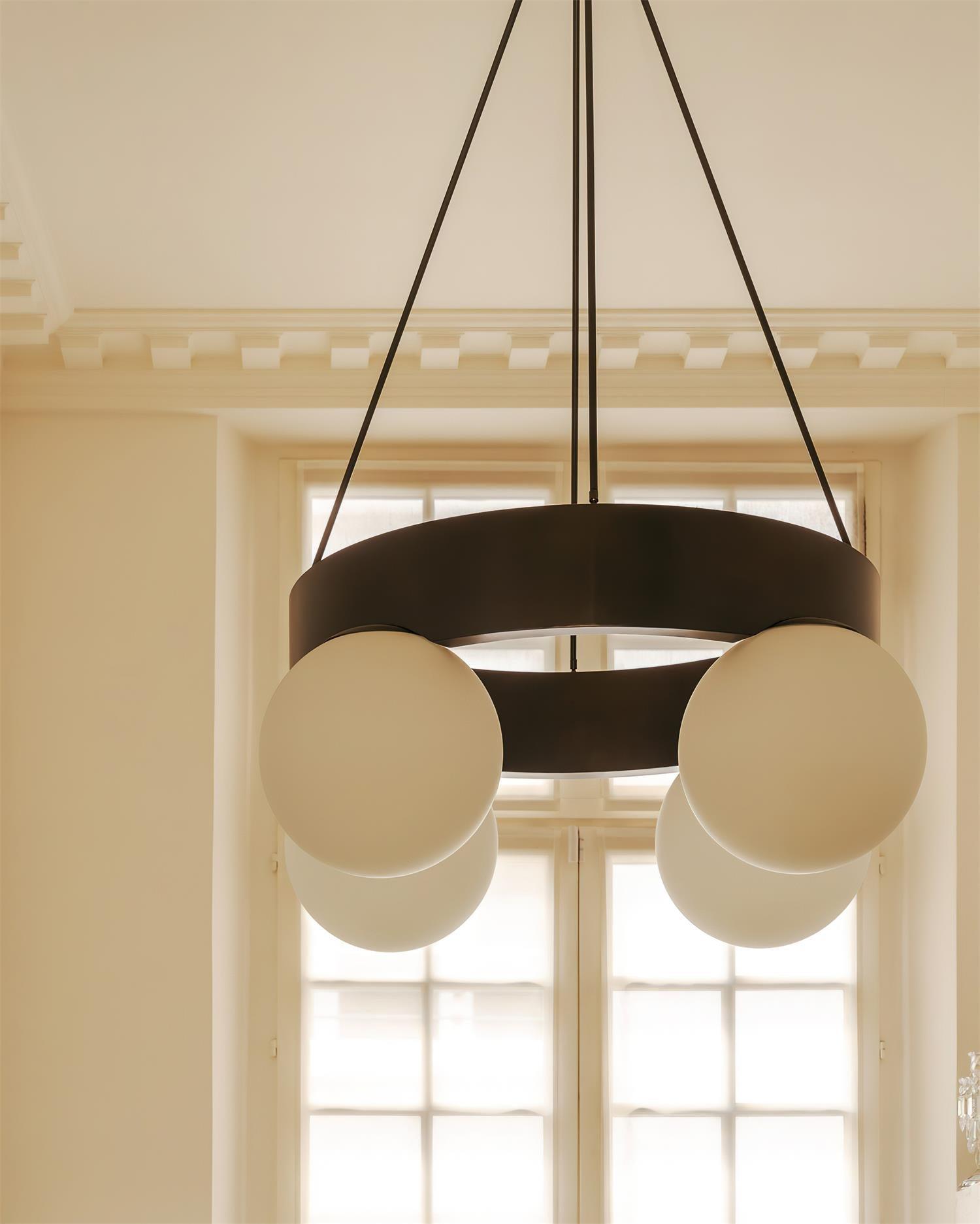 Asterios Lustre Anneau Noir Abat-jours Sphériques - Neutralighting
