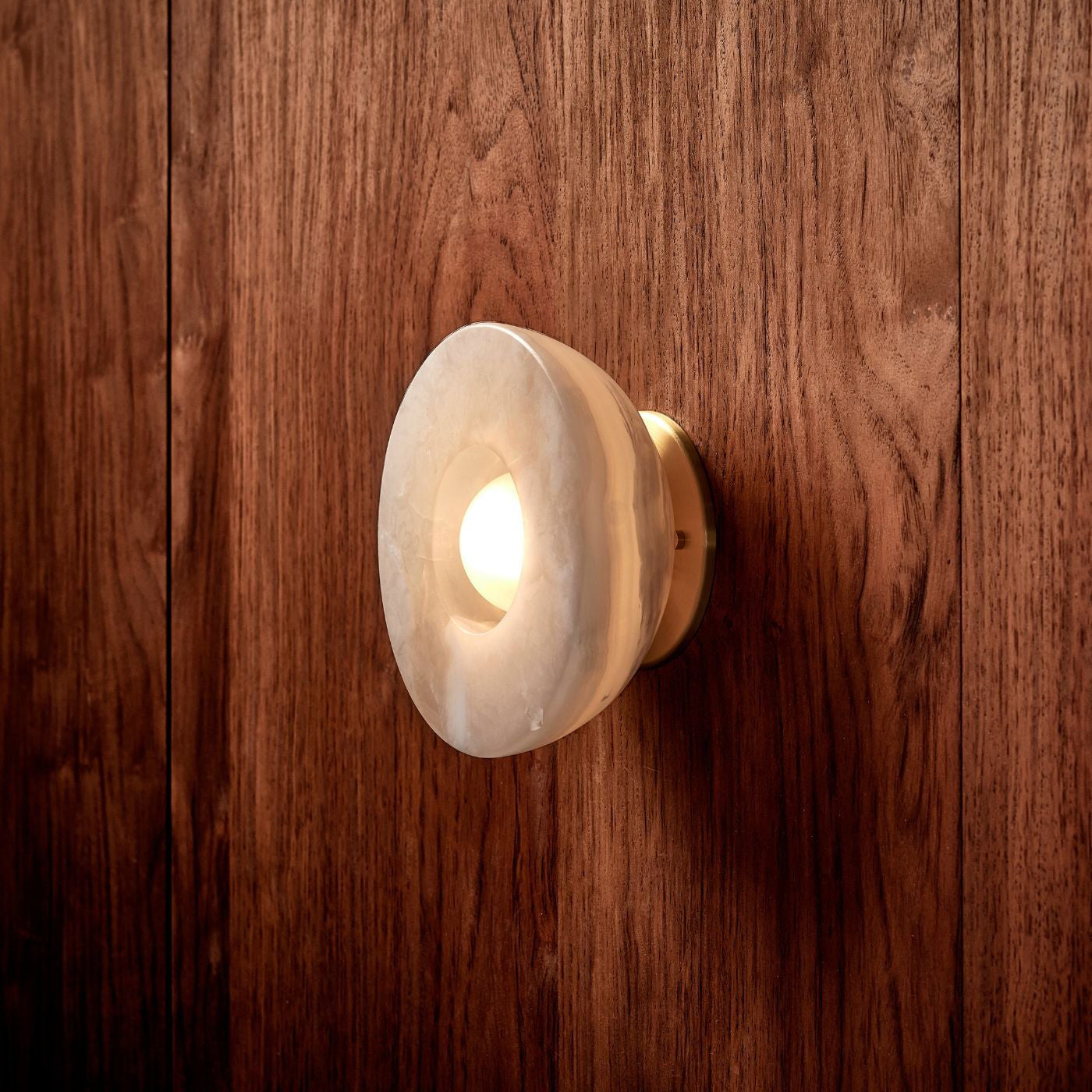 Ildvuvyo Surface Modern Minimalist Glass Metal Sconce Wall Lamp - Lamp Copper