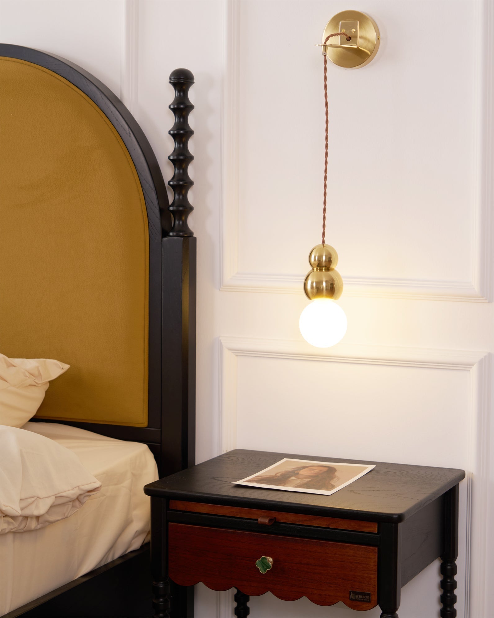 Adrion Série Boule Verre Luminaire Mural - Neutralighting