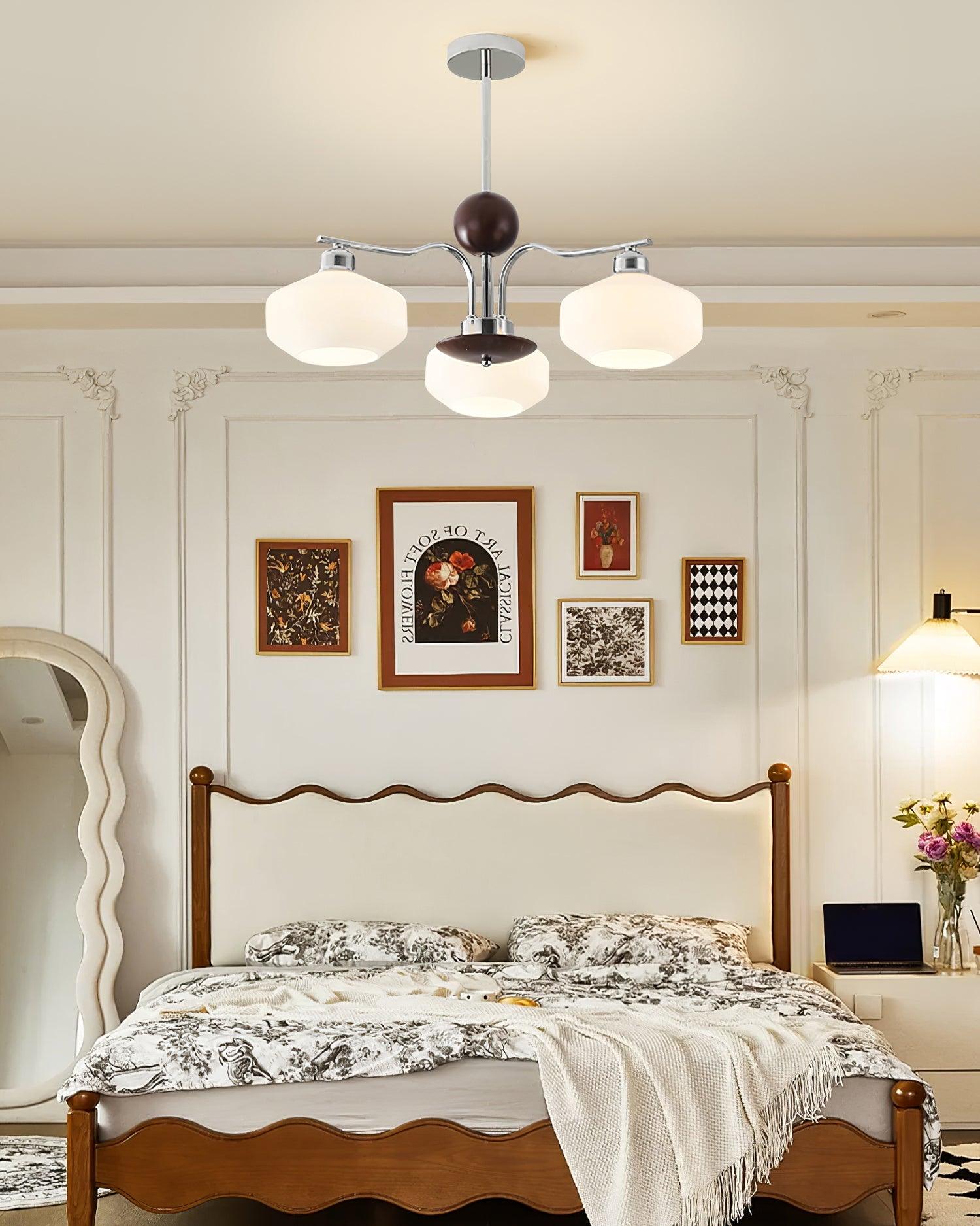 Lustra Lustre Bras en Chrome et Noyer Abat-jours en Verre Blanc Style Rétro - Neutralighting