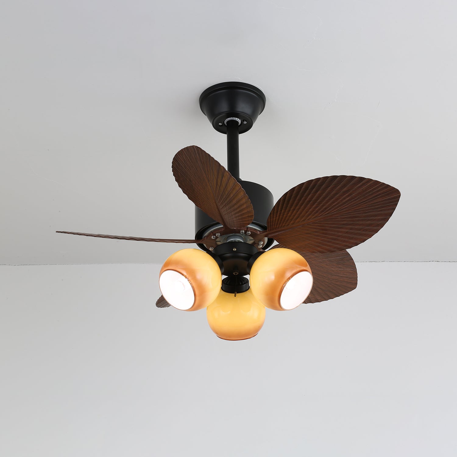 Plafonnier ventilateur Nerina avec option de finition corps noir