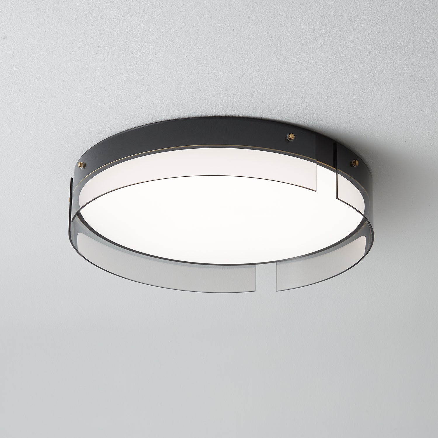 Ovenaris Plafonnier Minimaliste en Laiton - Neutralighting