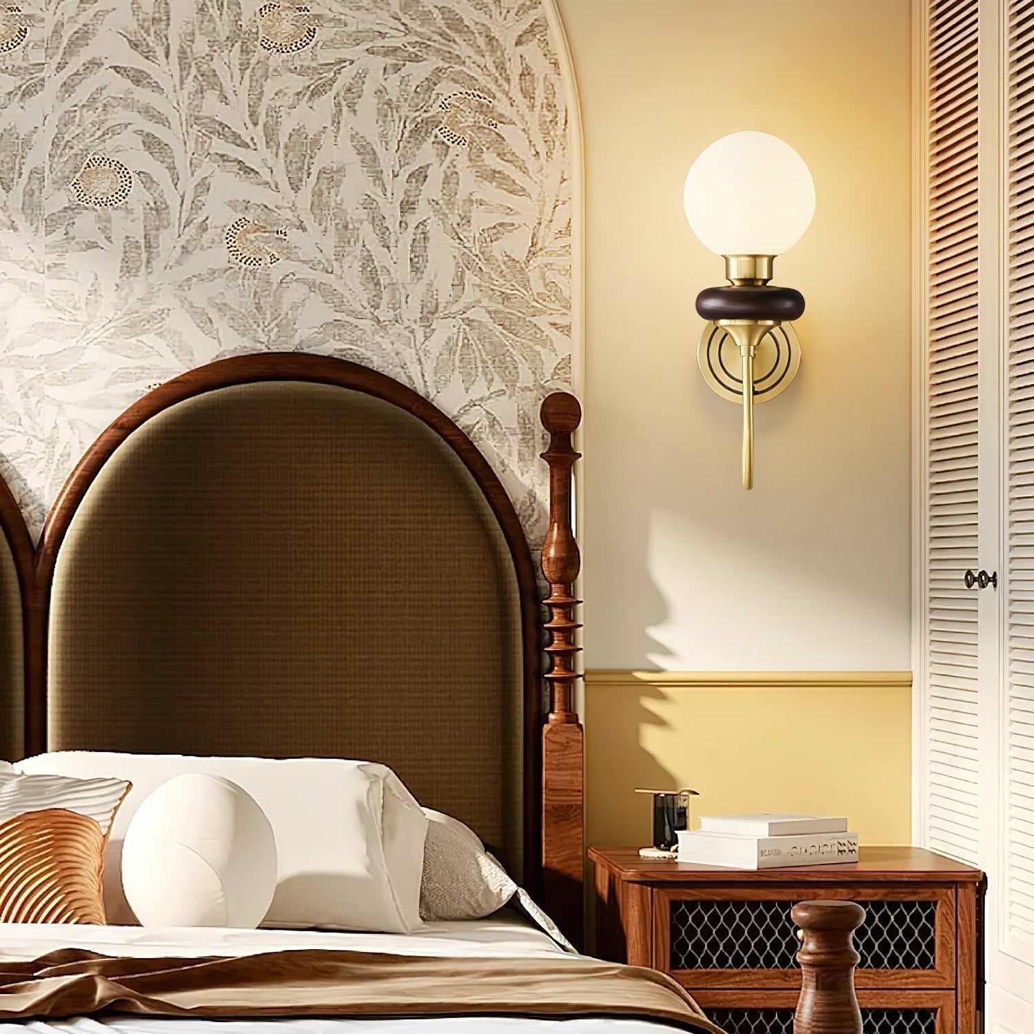 Perry Applique Murale Premium Noyer et Verre - Neutralighting