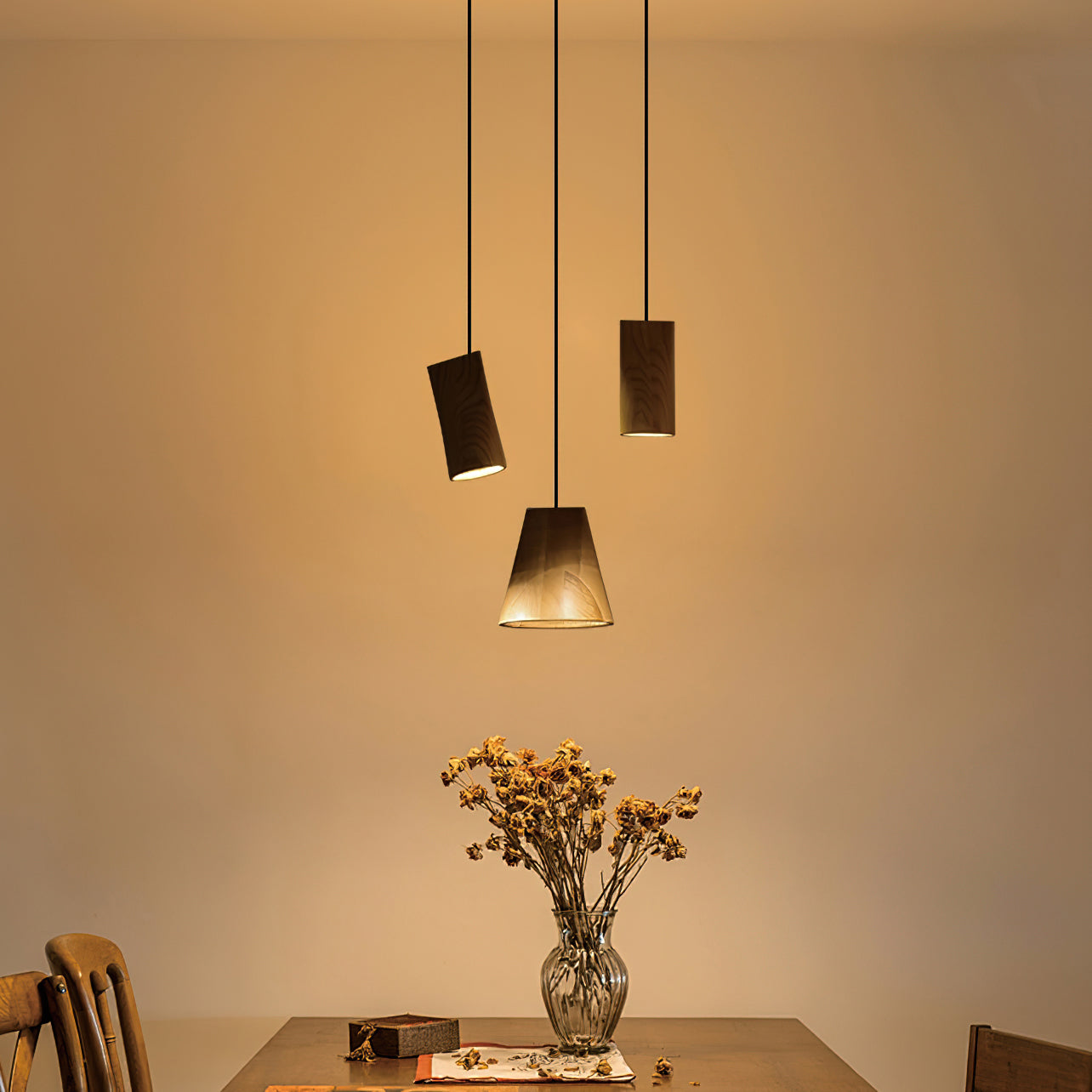 Ivarara Suspension Bois Asymétrique - Neutralighting