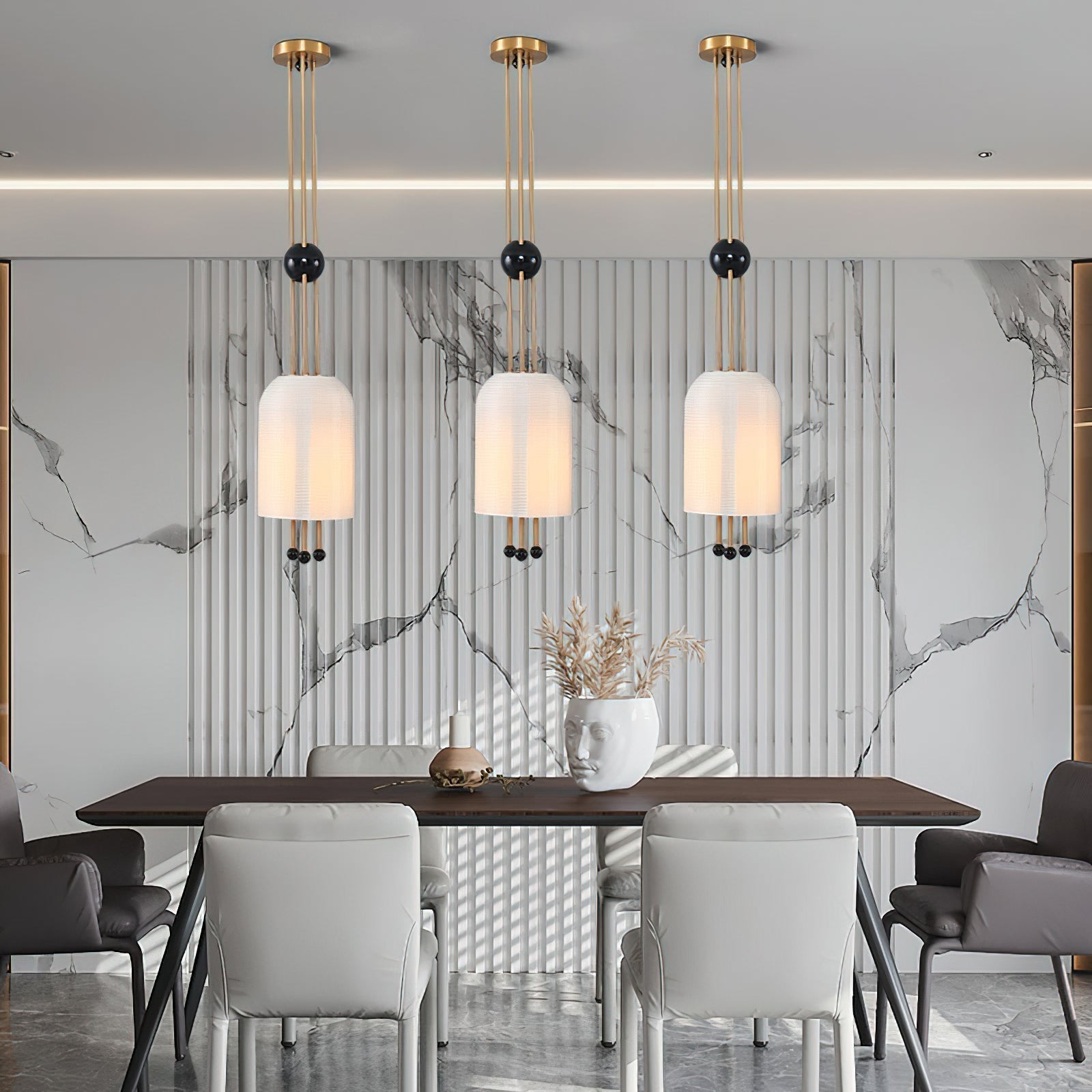 Voloraris Traditional Elegance Metal Glass Pendant Light - Blowlighting