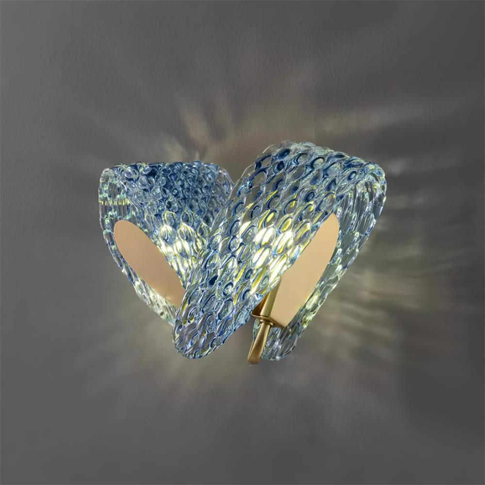 Aira Applique Murale Bleue en Verre Nervuré avec Bras en Laiton, Style Chic et Glamour - Neutralighting