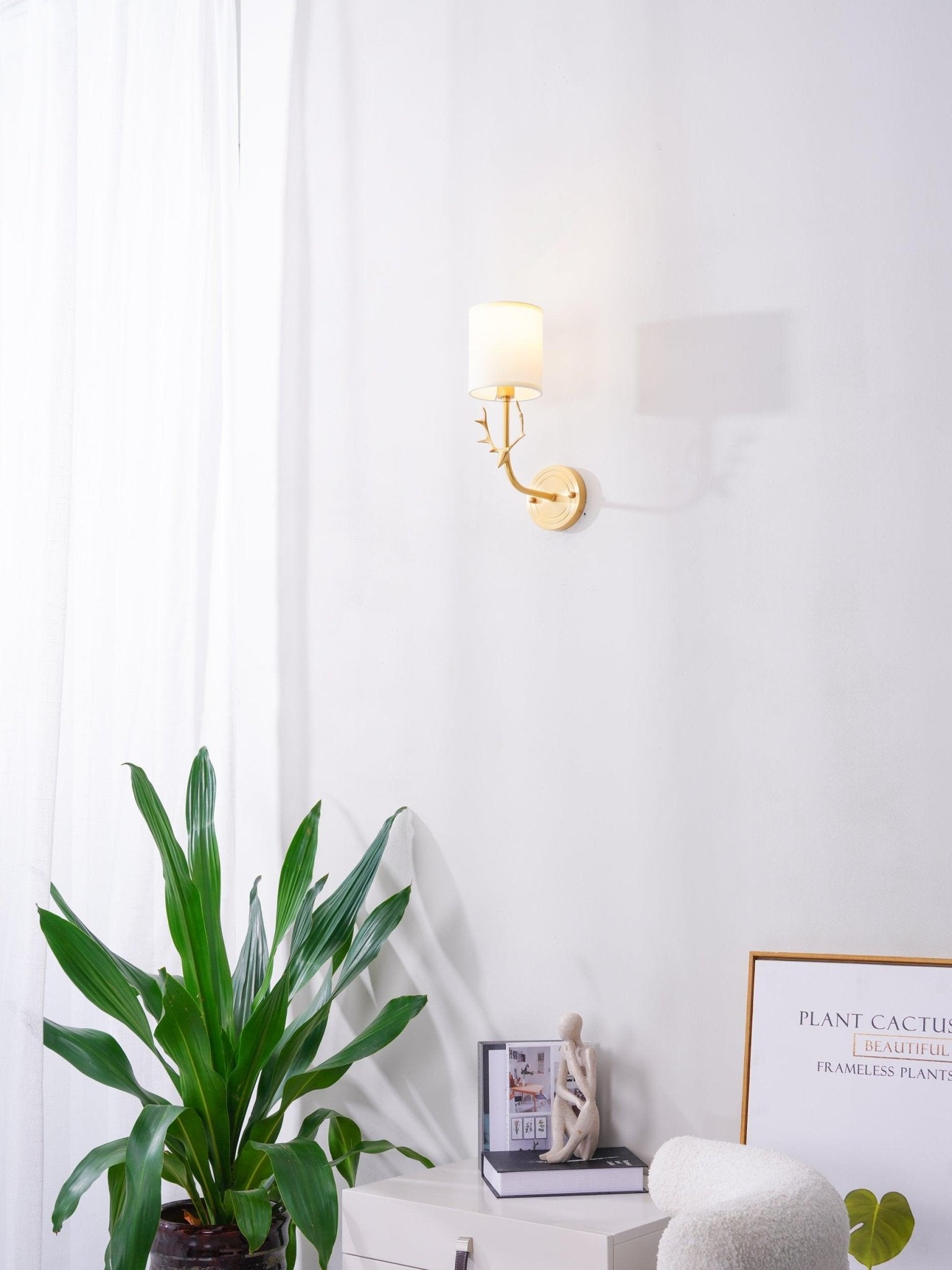 Noble Applique Murale Élégance Tête de Cerf Laiton - Neutralighting