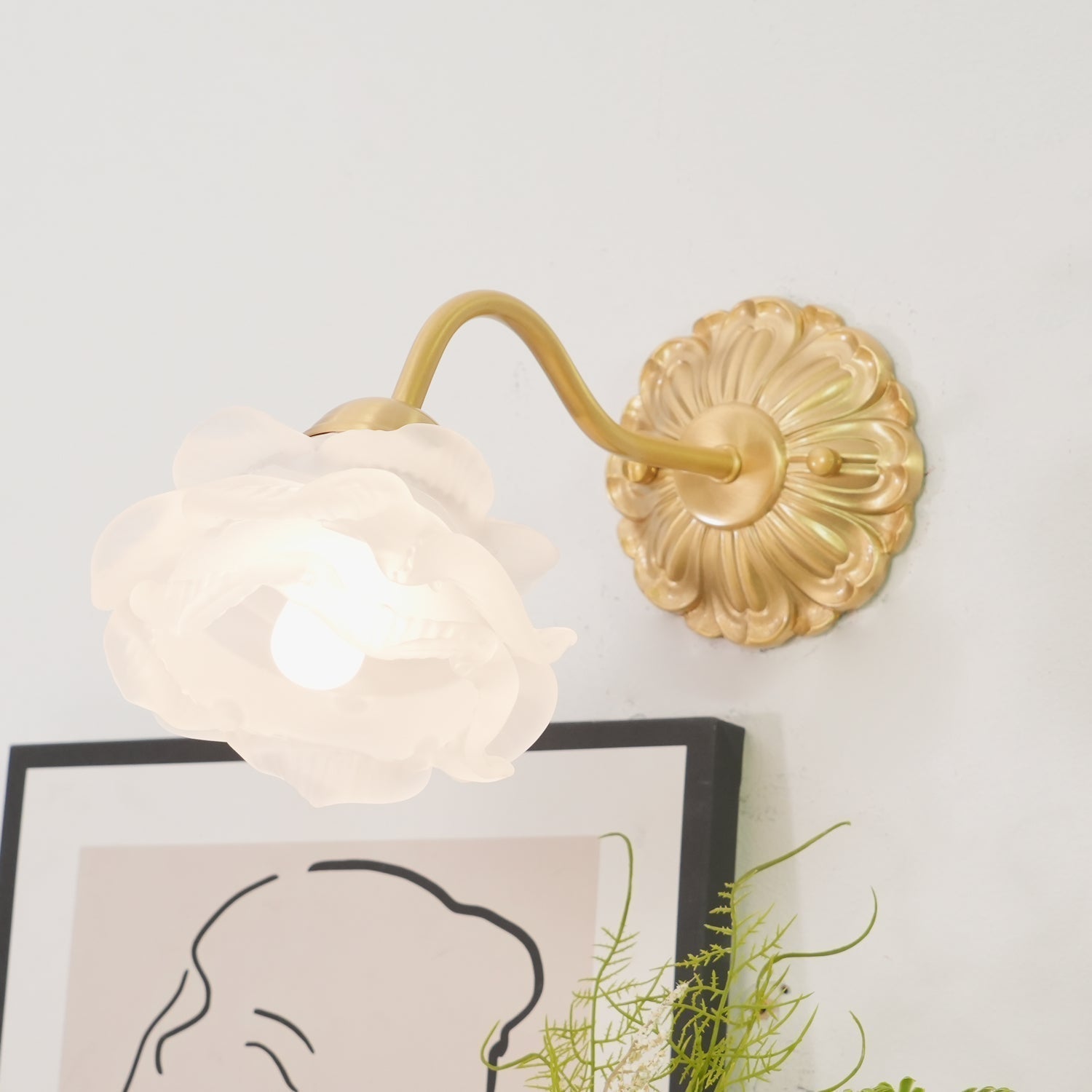 Drifte Applique murale de luxe florale en laiton - Neutralighting