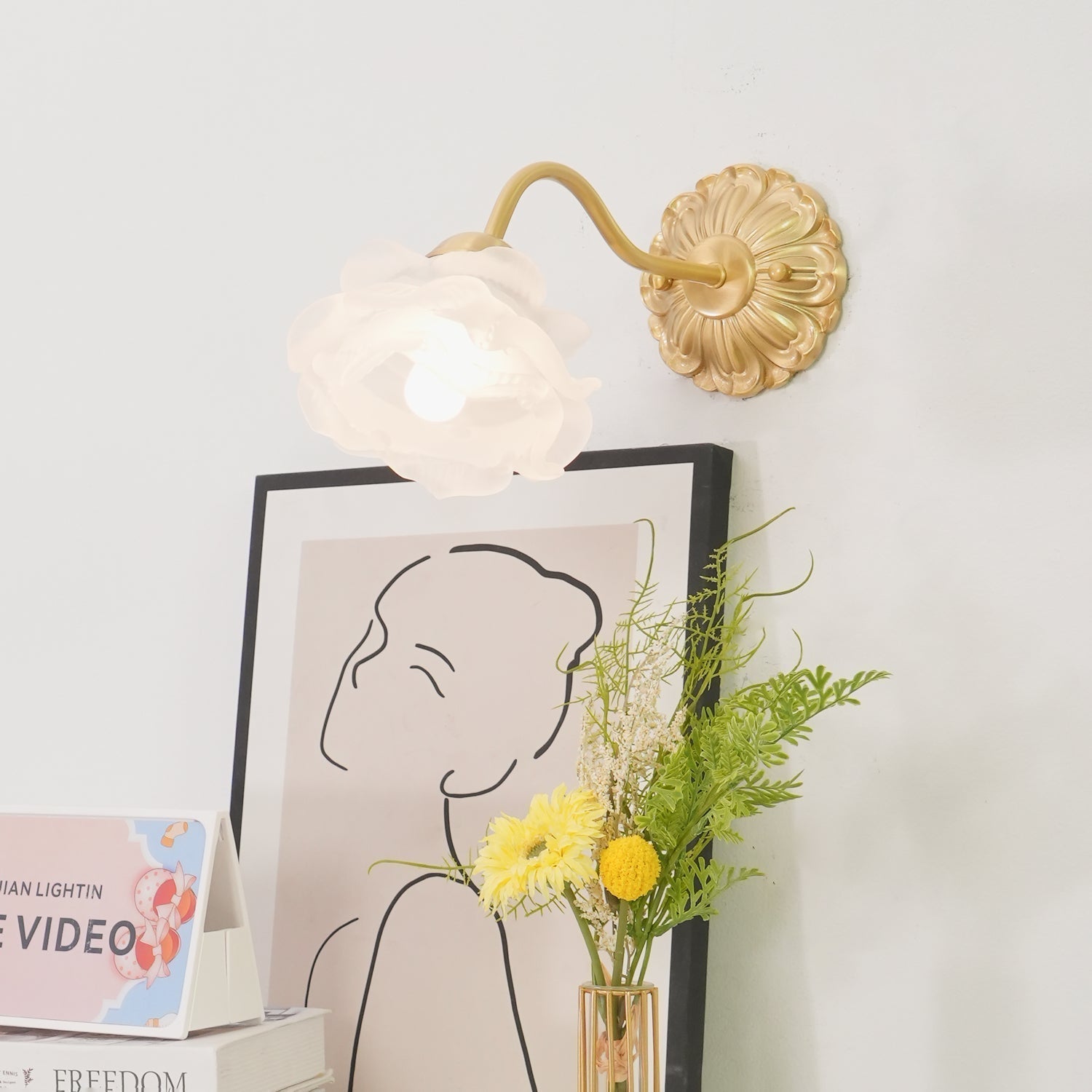 Drifte Applique murale de luxe florale en laiton - Neutralighting