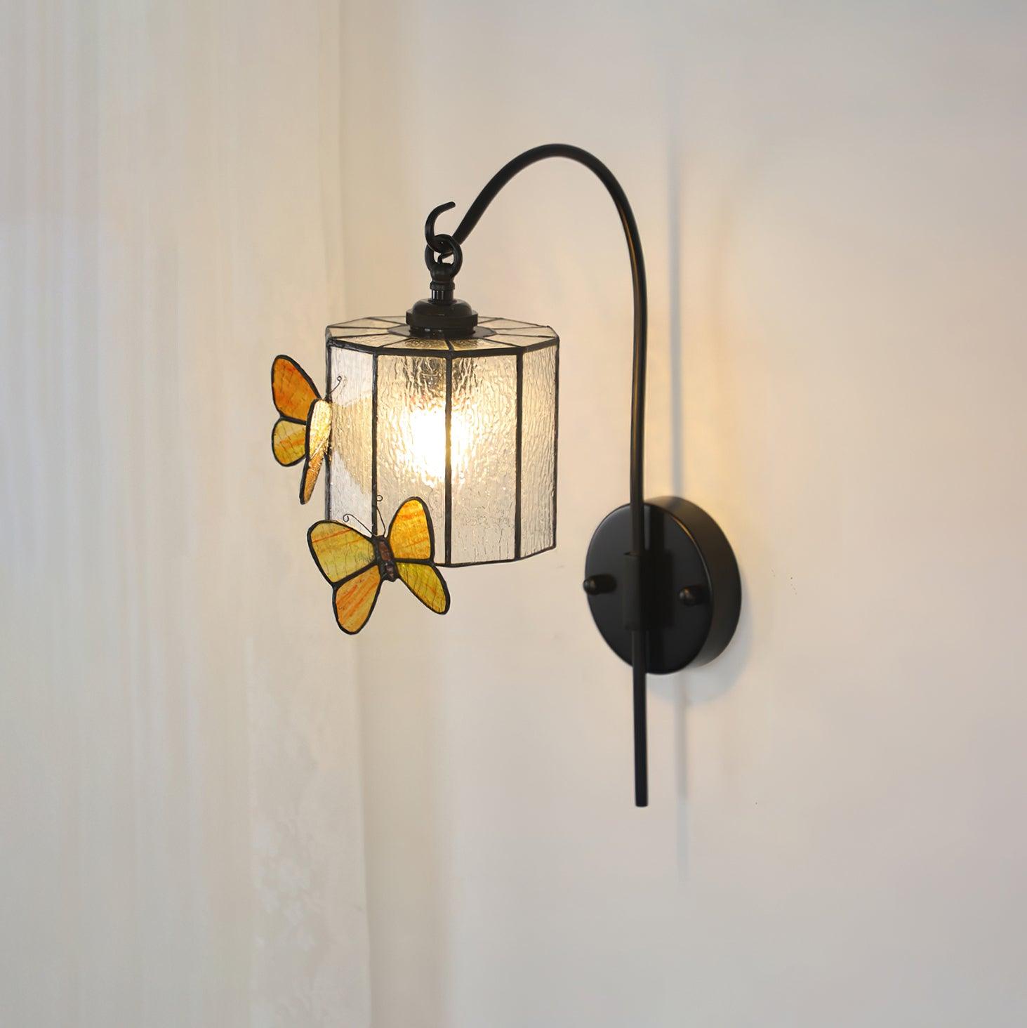Tiffany Applique Murale Abat-jour en Verre Papillon Rose Jaune Art - Neutralighting