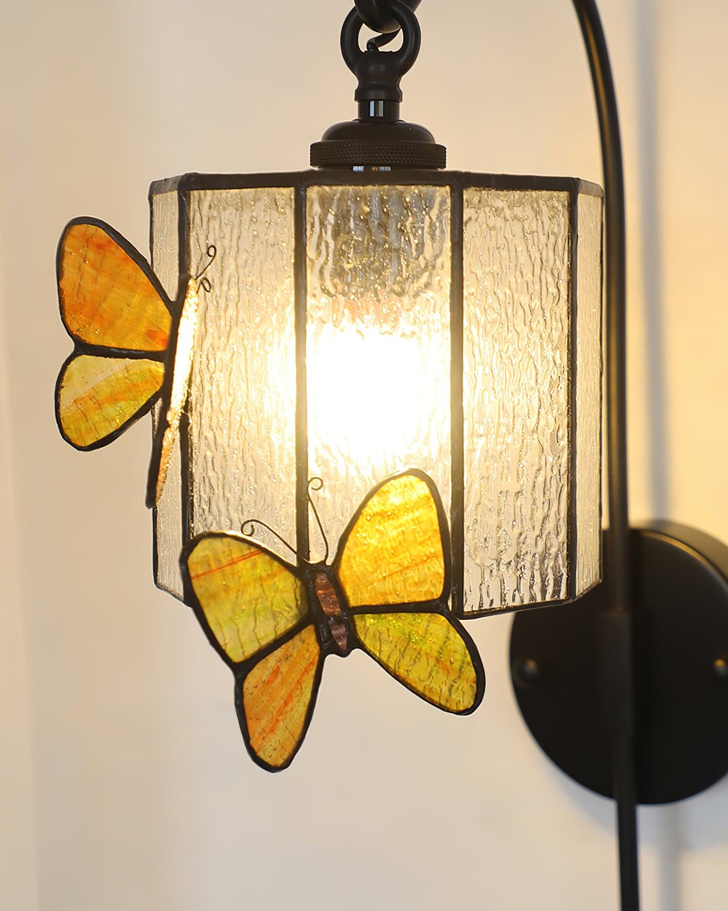 Tiffany Applique Murale Abat-jour en Verre Papillon Rose Jaune Art - Neutralighting