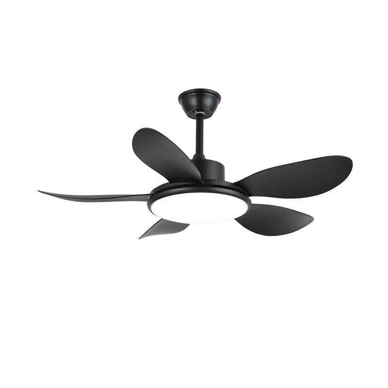Vue latérale du plafonnier ventilateur Tirenor soulignant son profil mince
