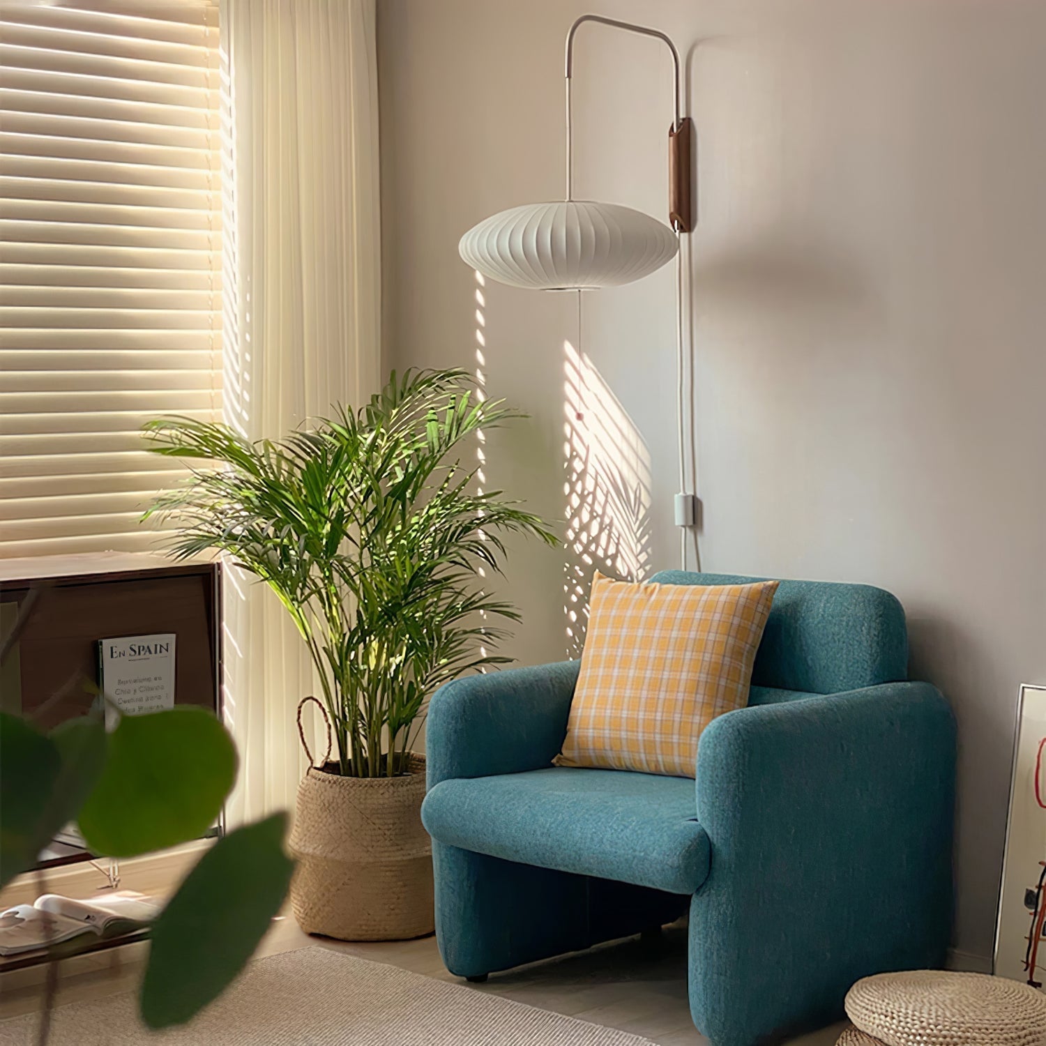 Lustra Wall Sconce Walnut Ball - Neutralighting
