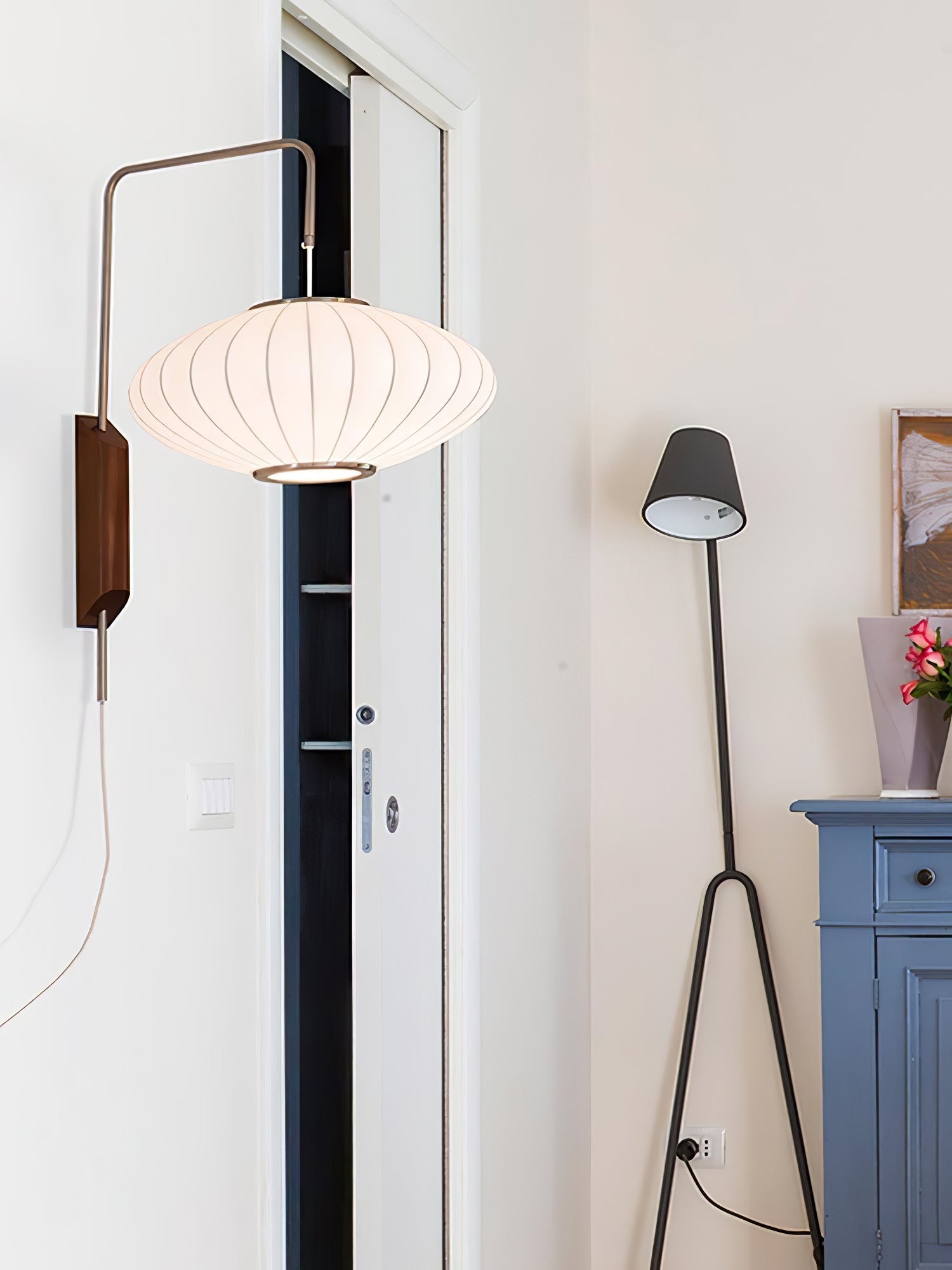 Lustra Wall Sconce Walnut Ball - Neutralighting