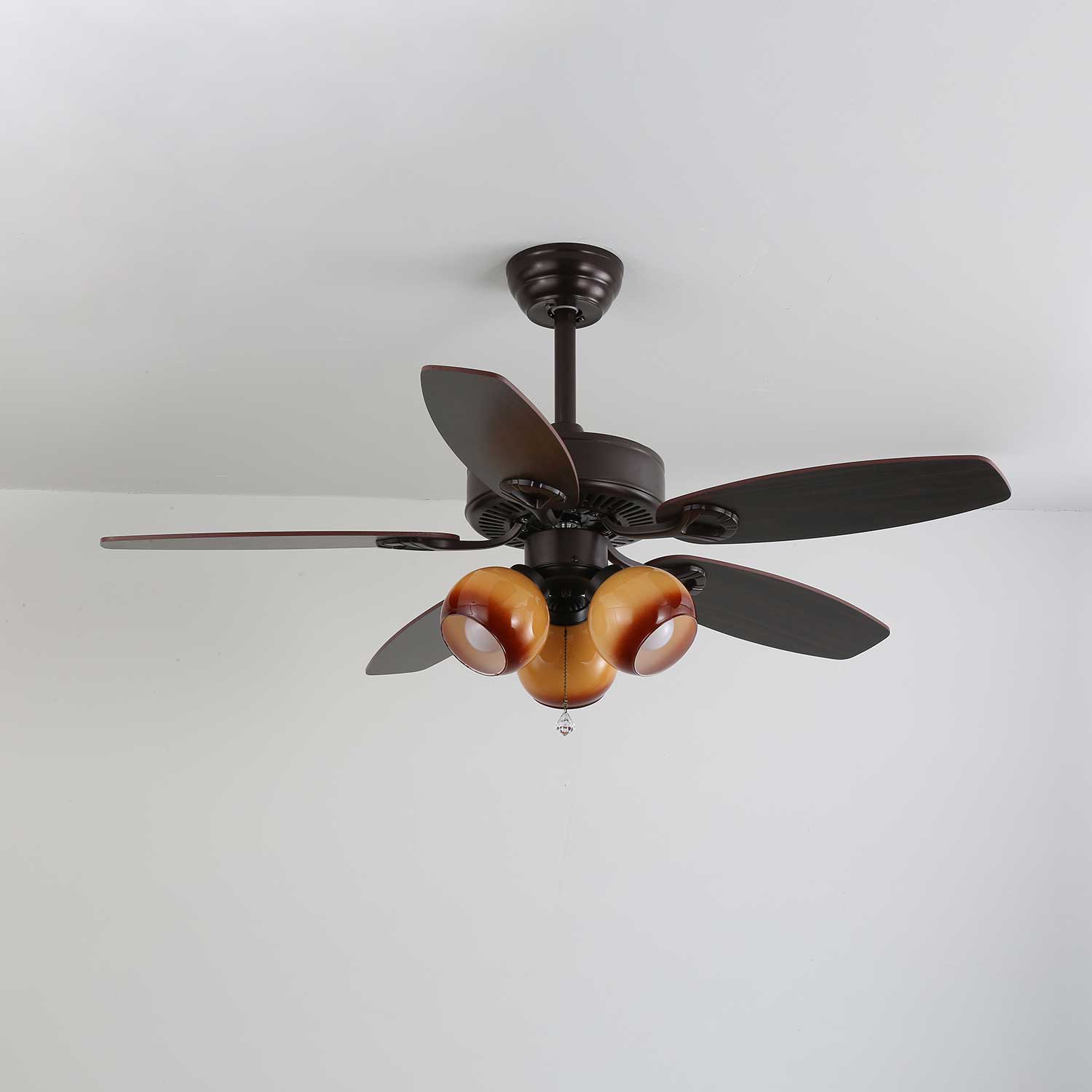 Plafonnier Ventilateur Calviera en Bois et Verre Vintage, design élégant