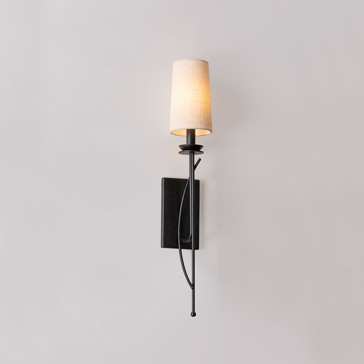 Cirrus Lampe Murale en Métal et Tissu Style Élégance Premium - Neutralighting