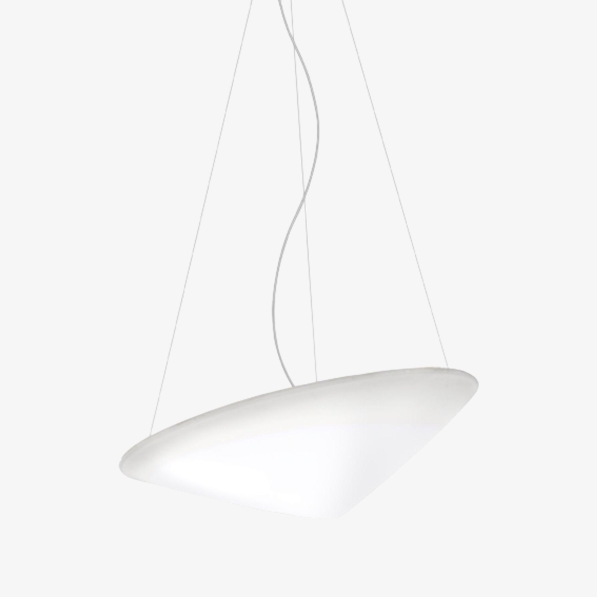 Solara Lampe Suspendue Polyéthylène Chapeau Incliné Minimaliste - Neutralighting